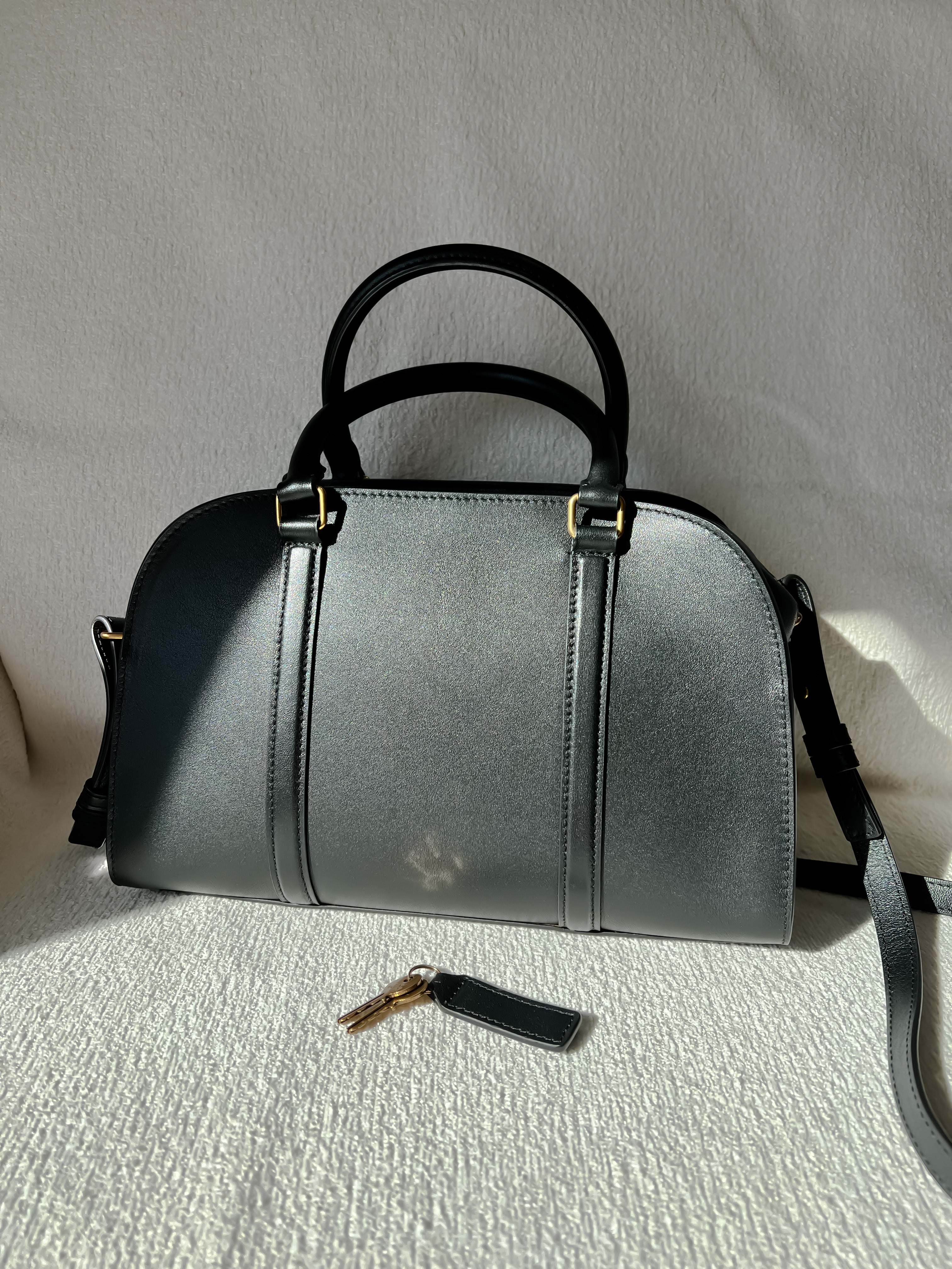 [TOP] Yves Saint Laurent YSL Baby Duffle Bag - Black