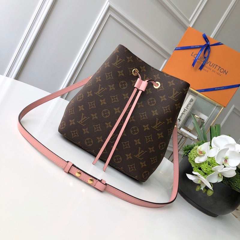 [TOP] Louis Vuitton LV  Noe Monogram Bag 26/26/17.5CM - Pink