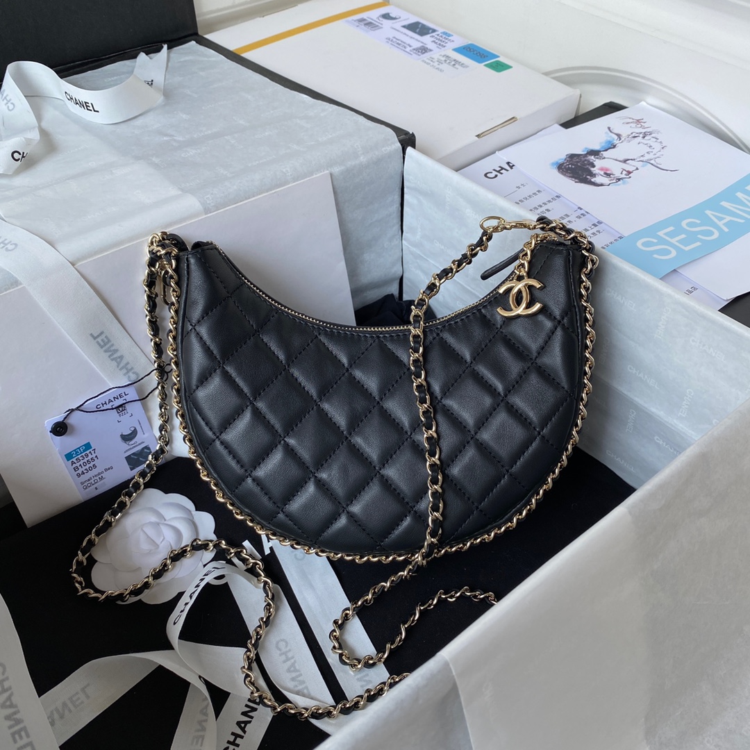 [TOP] CHANEL Moon Bag 15X20X6cm - GHW - Black