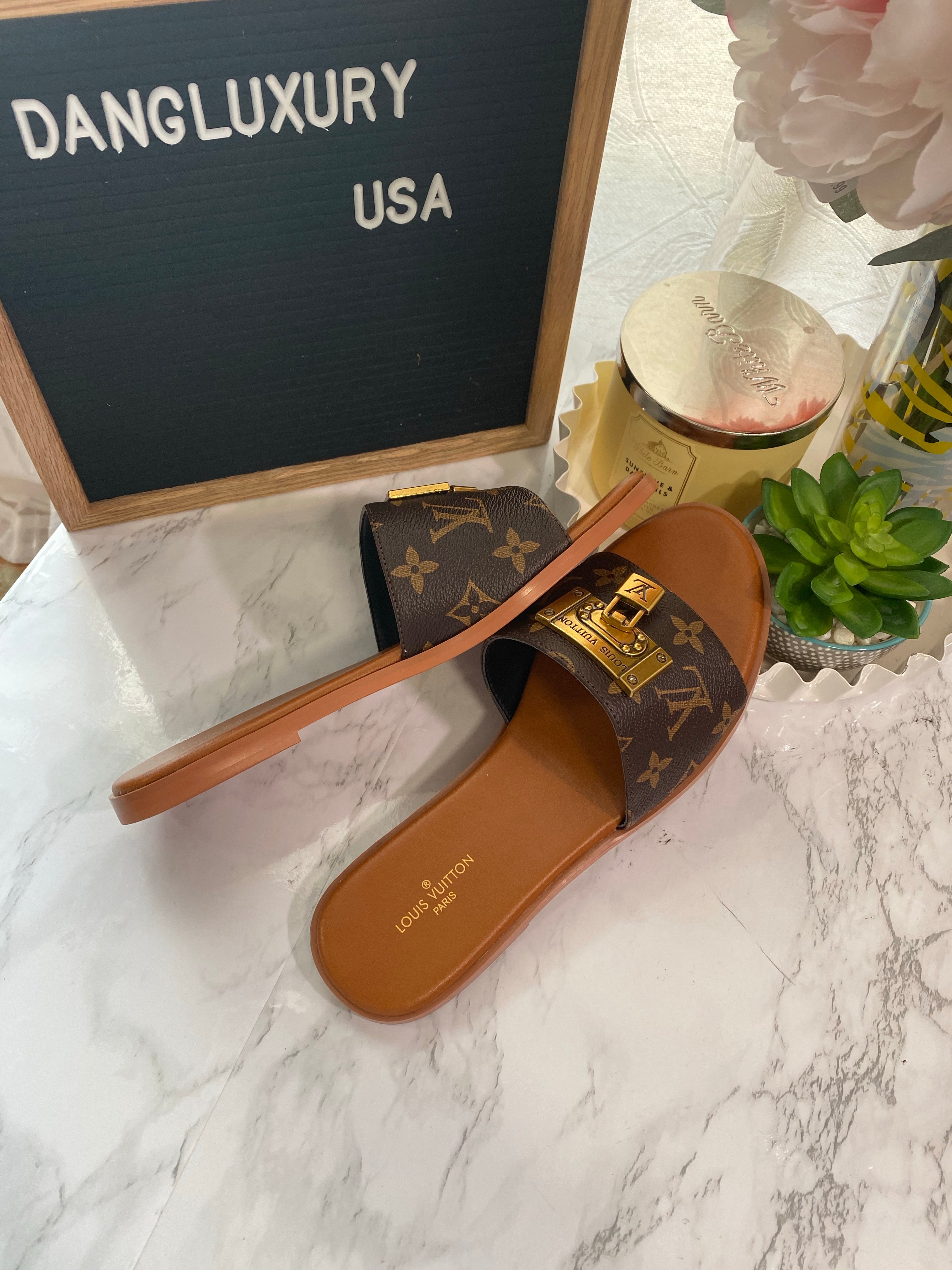 [TOP] Louis Vuitton LV Lock It Monogram Sandals - Brown