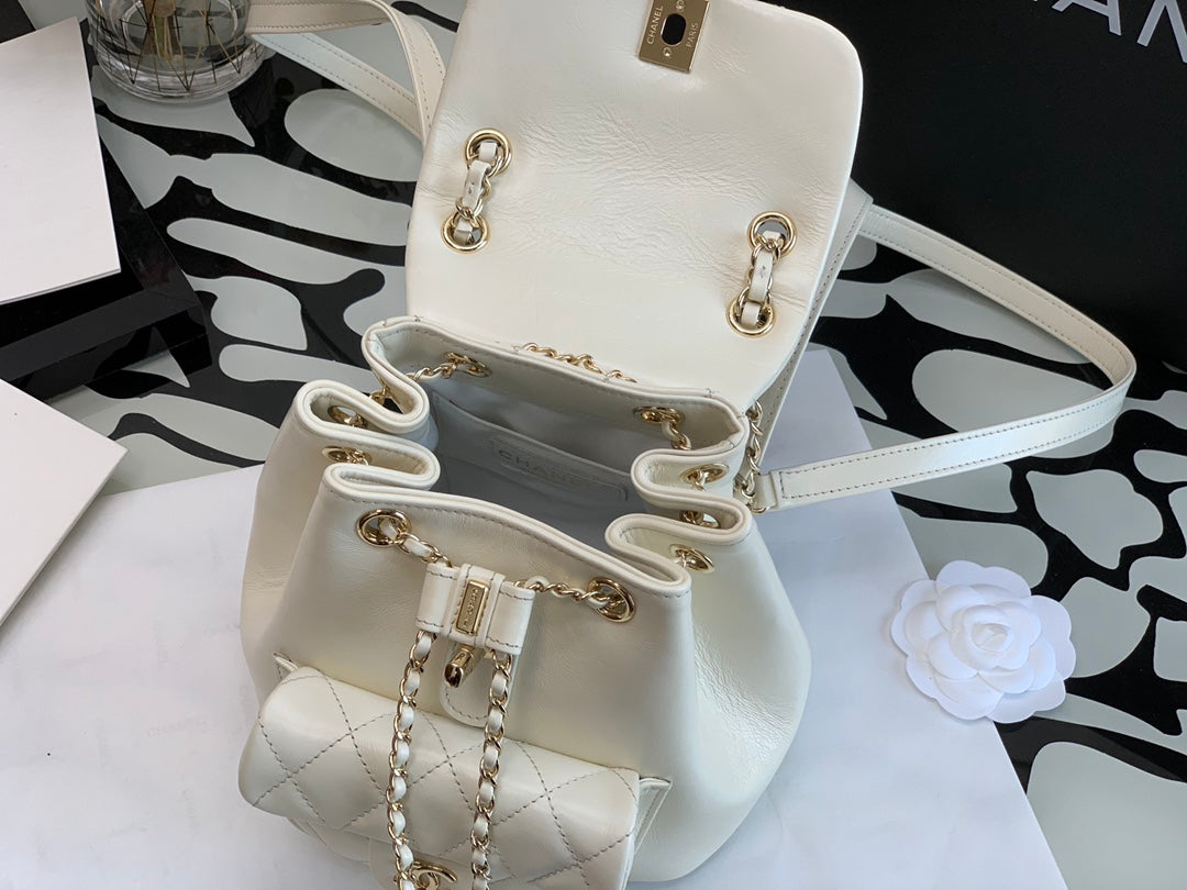 [TOP] CHANEL Duma Flap Backpack 18×18×12cm - Ivory