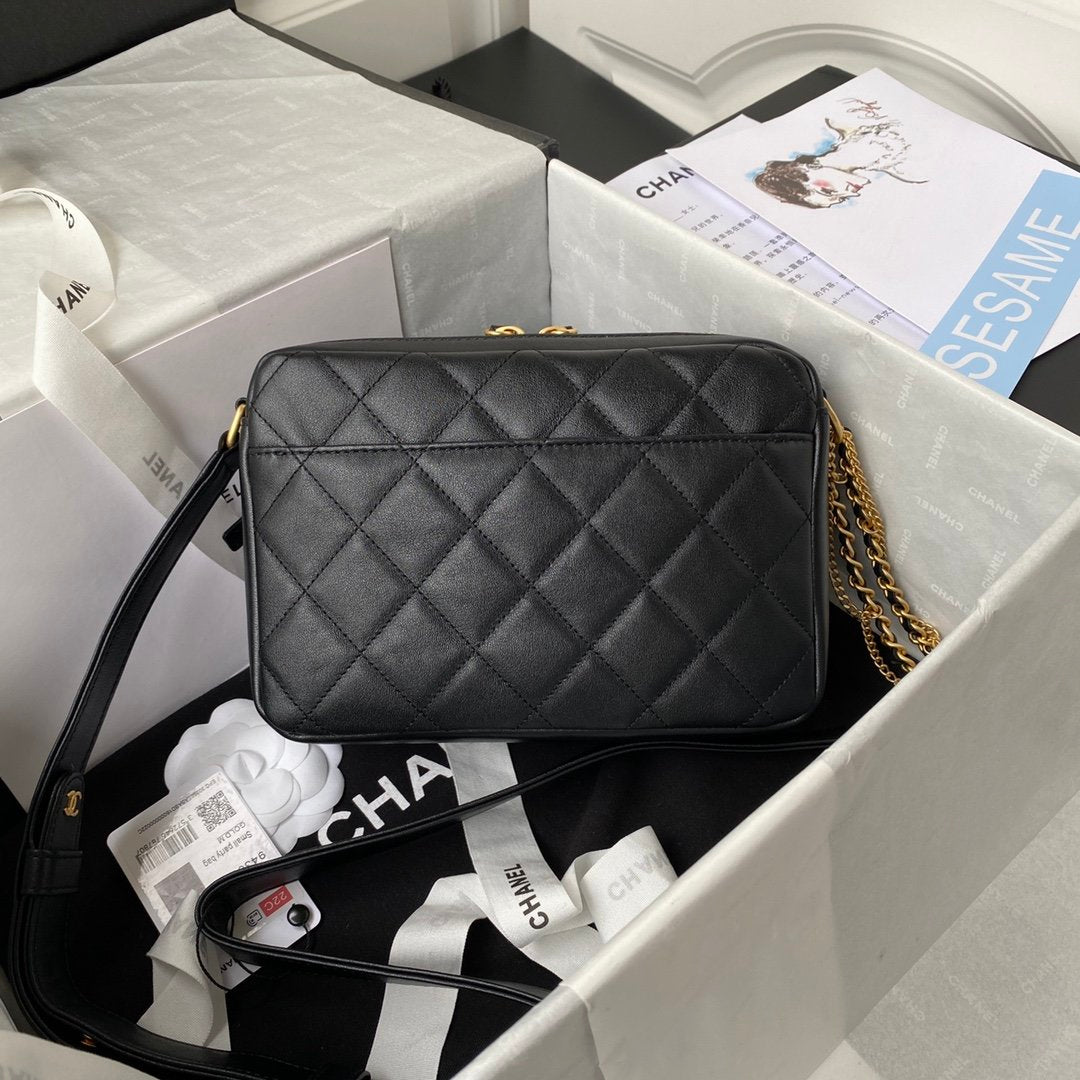 [TOP] CHANEL Calfskin Quilted Small Camera Case - Black