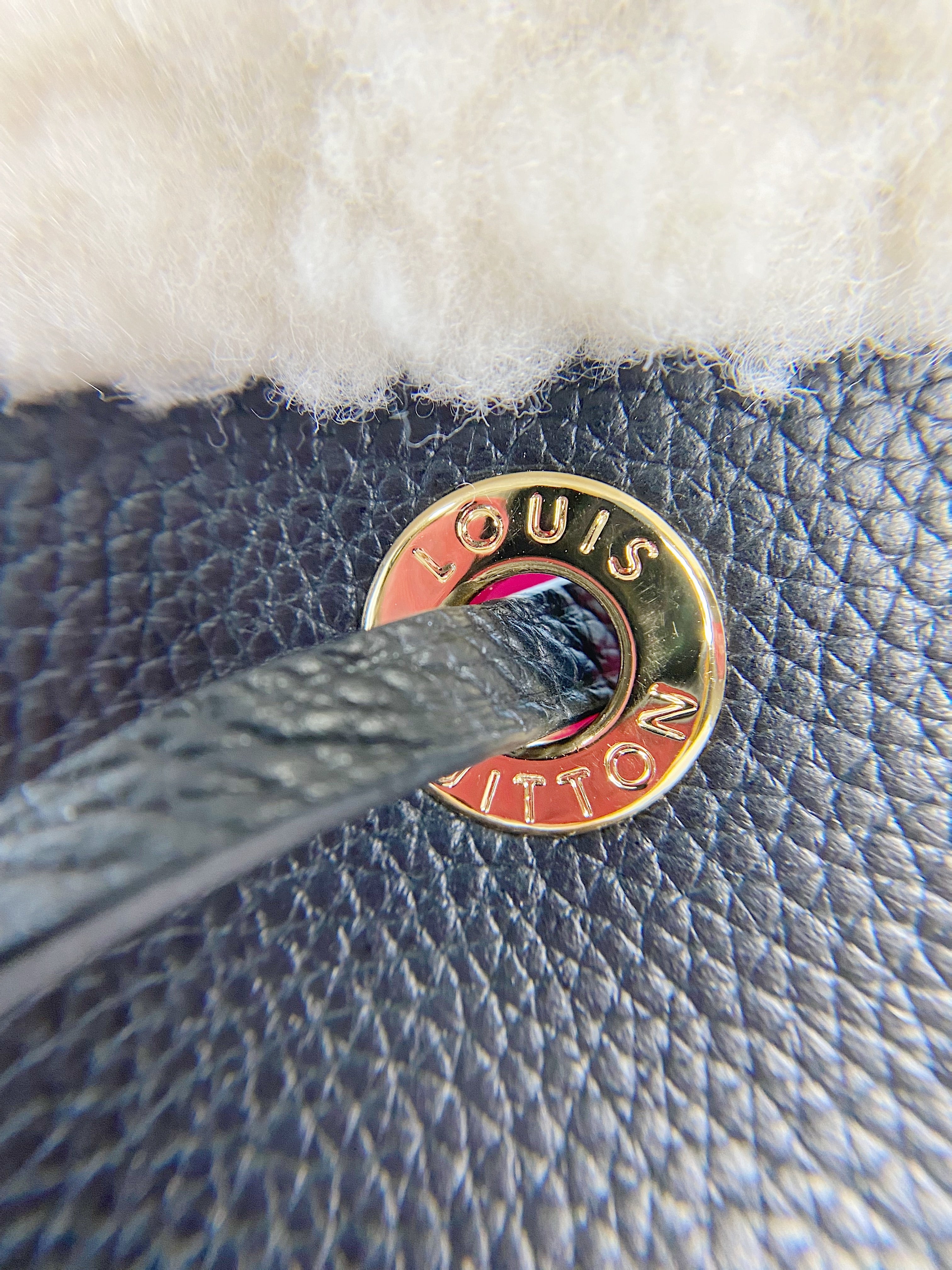 [TOP] Louis Vuitton LV Noe Bag 26×17×25CM-Black