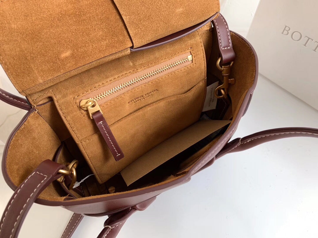 [TOP] Bottega Veneta BV Mini Arco 29 Leather Bag - Grape