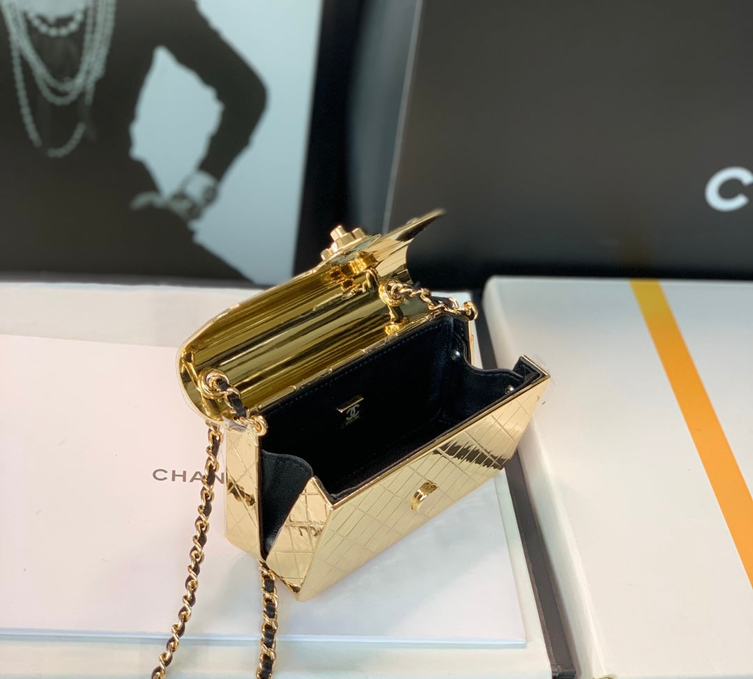 [TOP] CHANEL Evening Bag Metal Mini 12x7x5cm - Gold