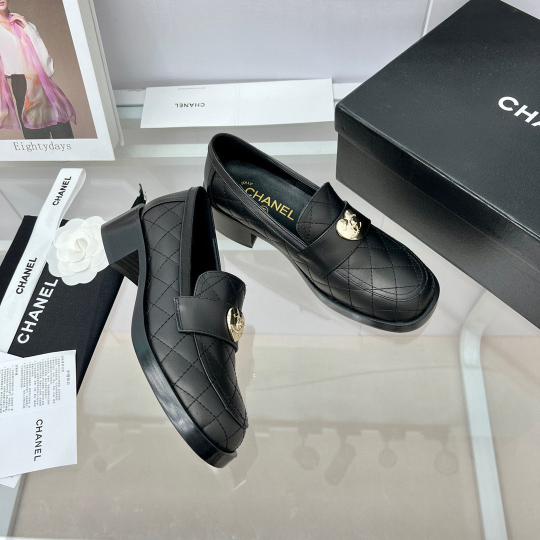 [TOP] CHANEL Leather Loafers Heart Logo - 4 Colours