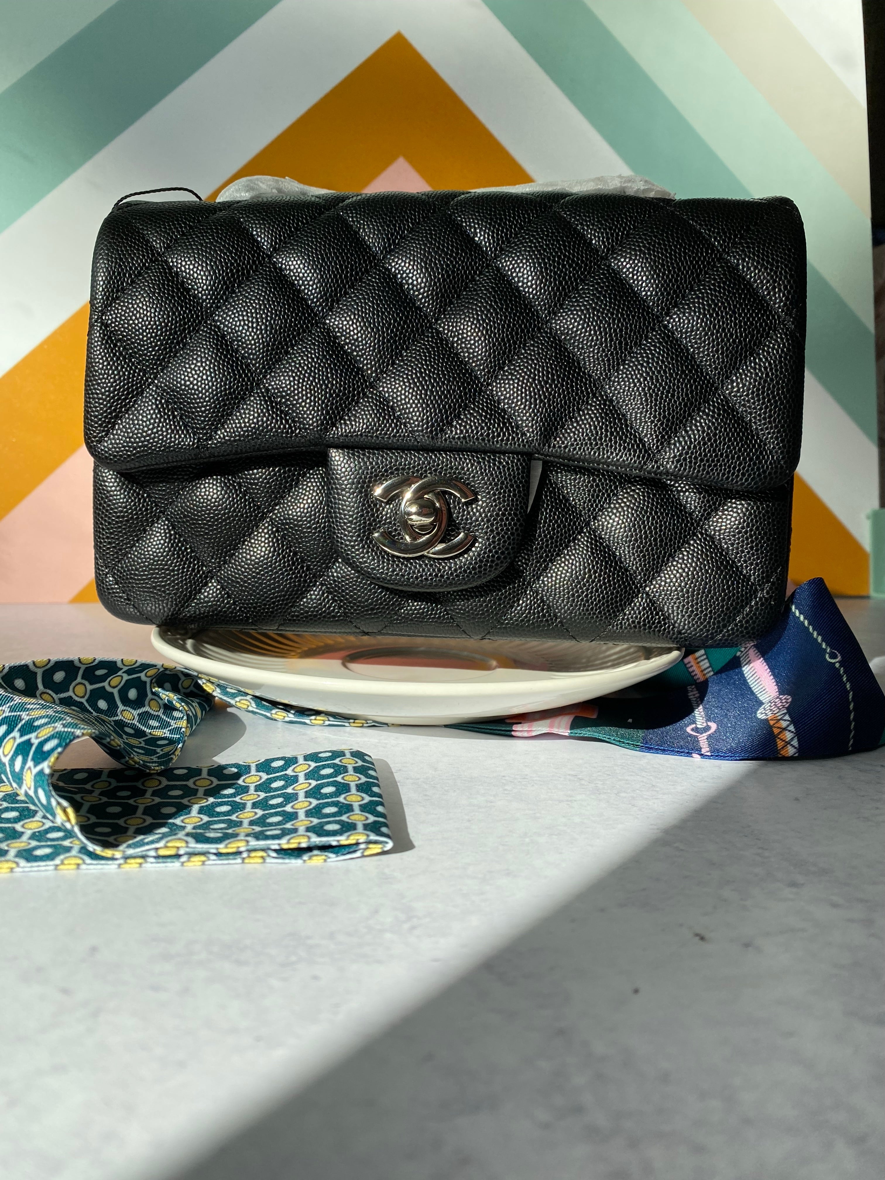 [TOP] CHANEL Classic Flap Bag Caviar Mini 20cm - Black & SHW