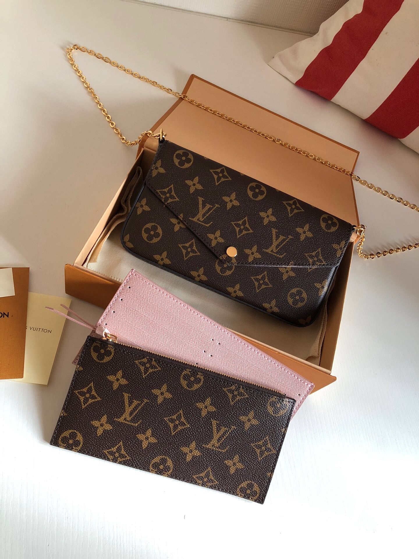 [TOP] Louis Vuitton LV Felicie Pochette Monogram 21X12X3cm - Light Pink