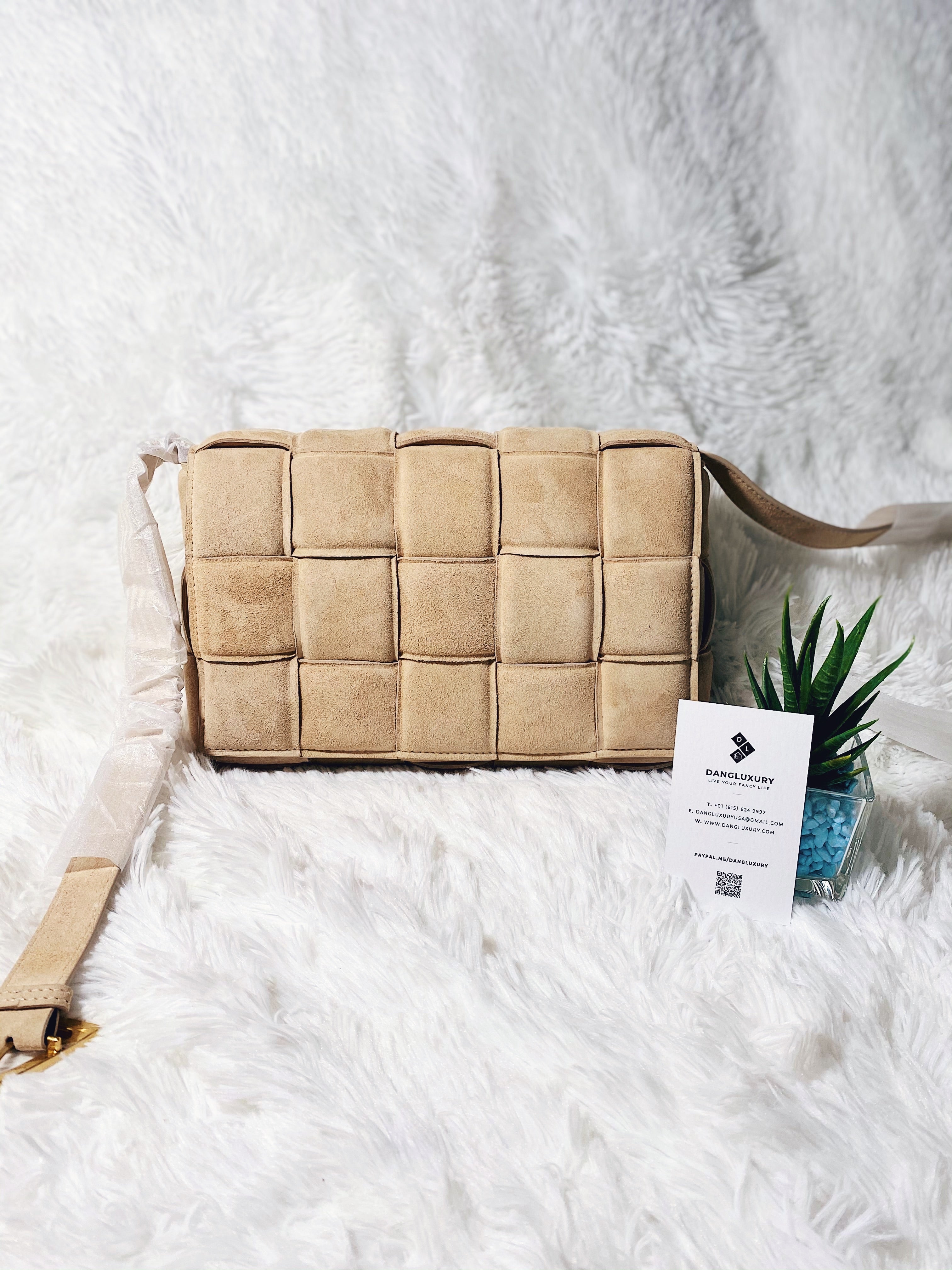 [TOP] Bottega Veneta BV  Padded Suede Bag - Cream