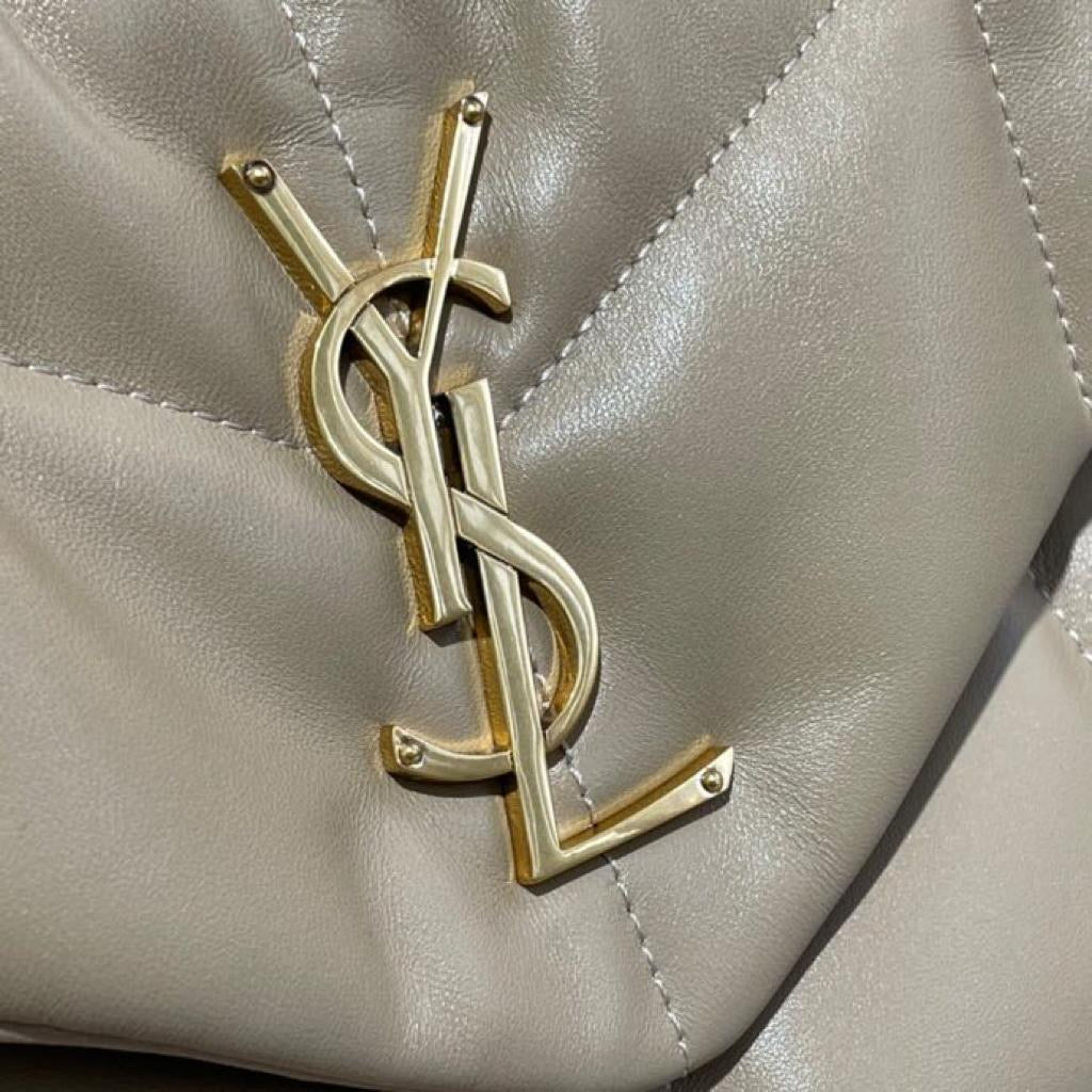 [TOP] Yves Saint Laurent YSL Loulou Puffer Small - Beige