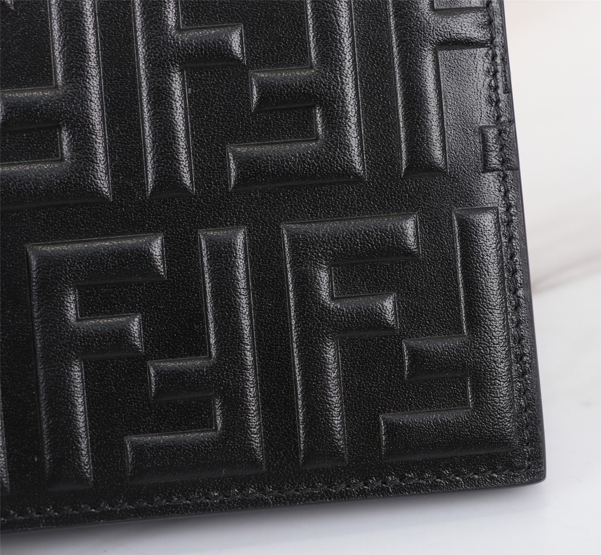 [TOP] FENDI Leather Mini Wallet - Black