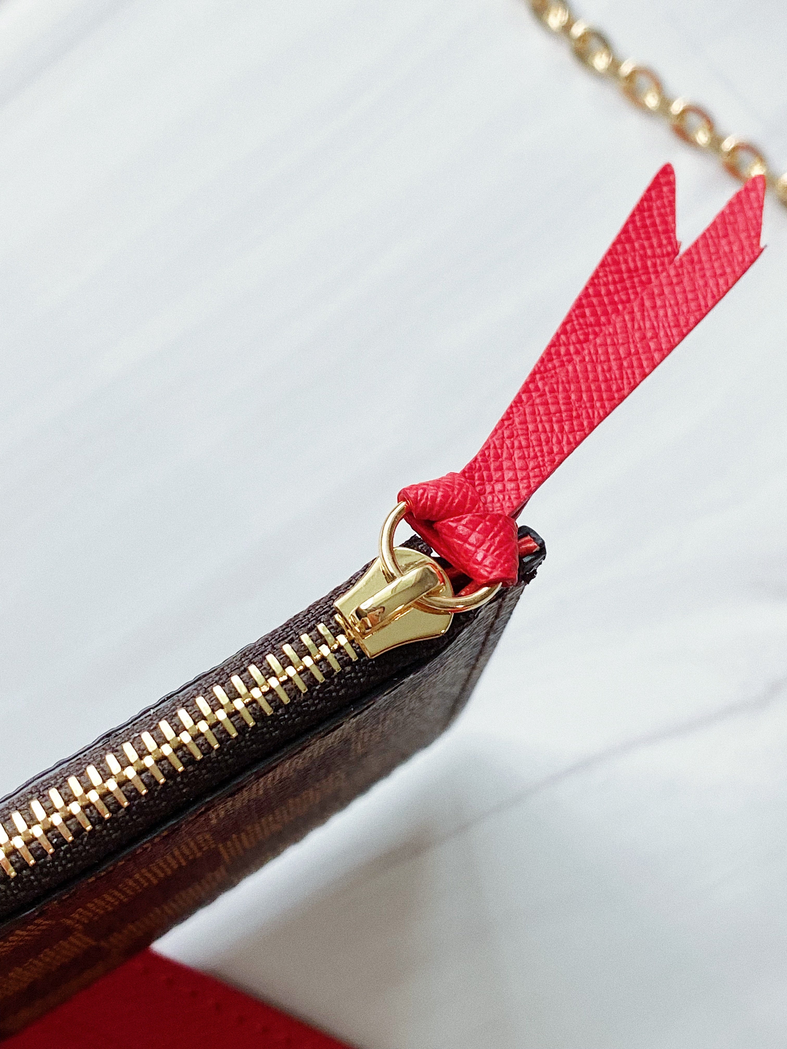 [TOP] Louis Vuitton LV £V Felicie Damier Ebene Bag 21X12X3cm - Red