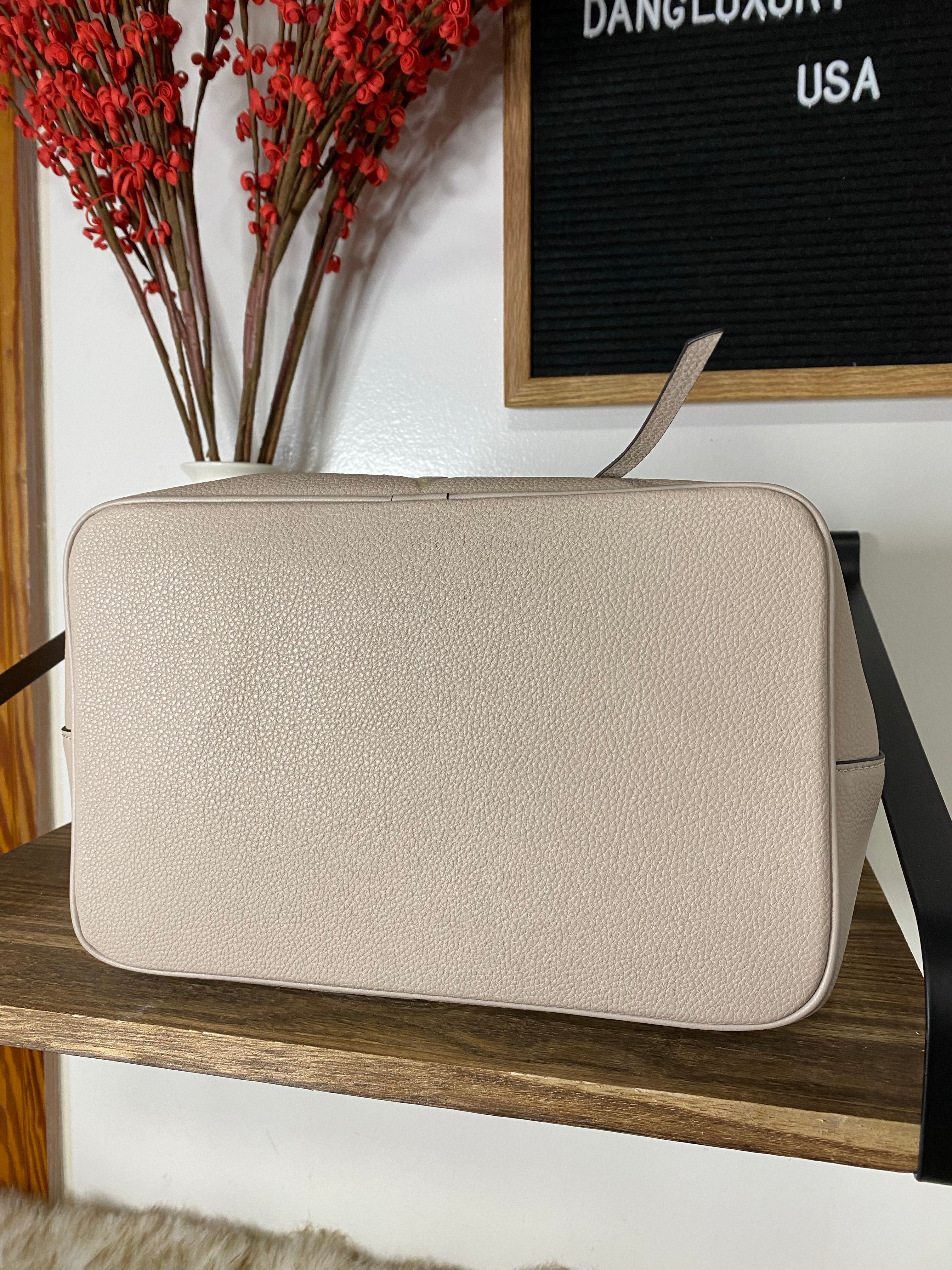 [TOP] Louis Vuitton LV Noe Giant Monogram Bag  27x25x20cm- LIGHT SAND