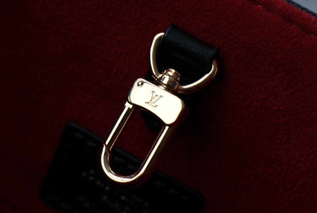 [TOP] Louis Vuitton LV On The Go Giant Empreinte MM 35x27x14cm- Black and Creme