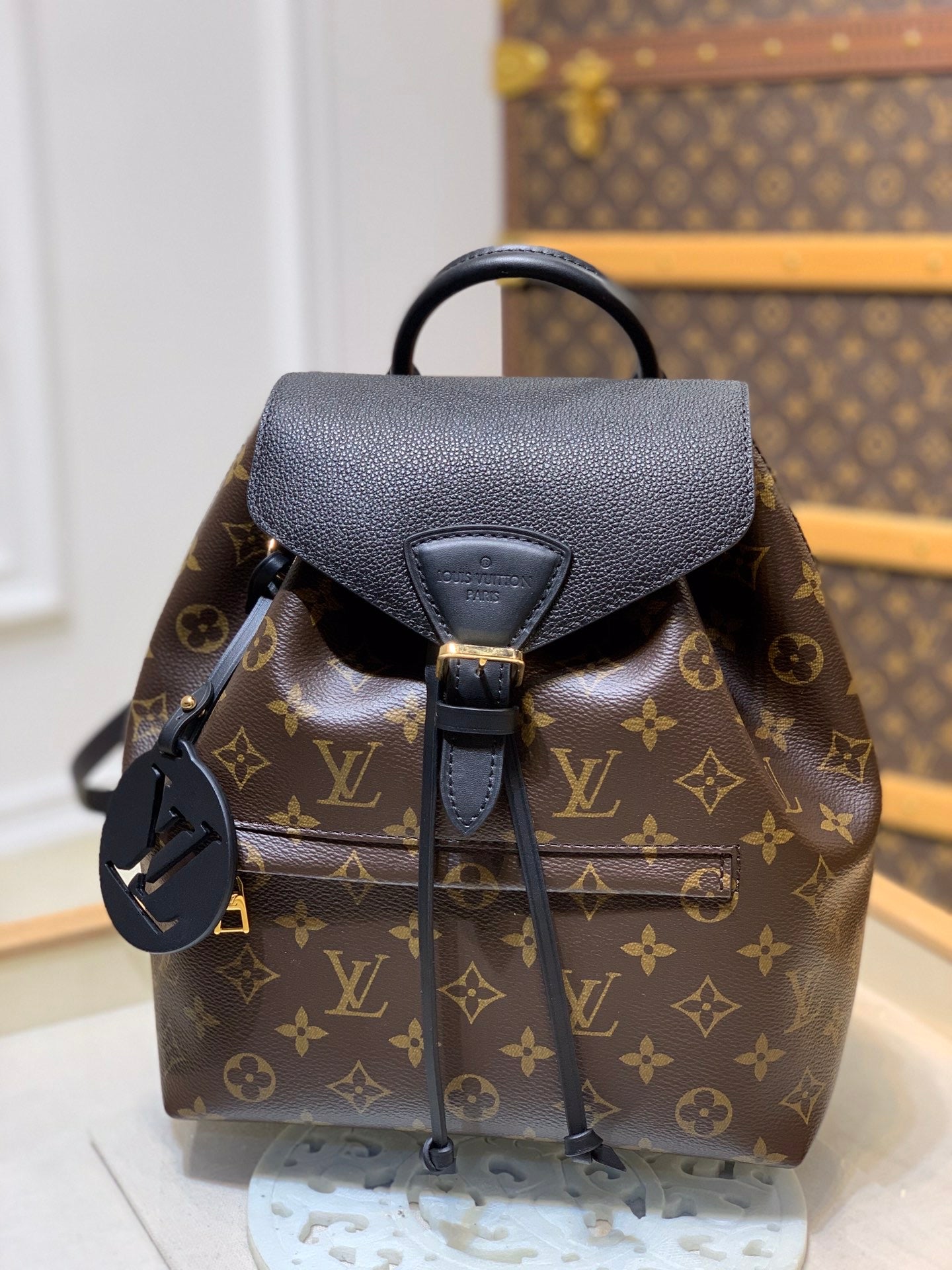 [TOP] Louis Vuitton LV Backpack Montsouris Monogram PM 27.5×33×14CM - Black