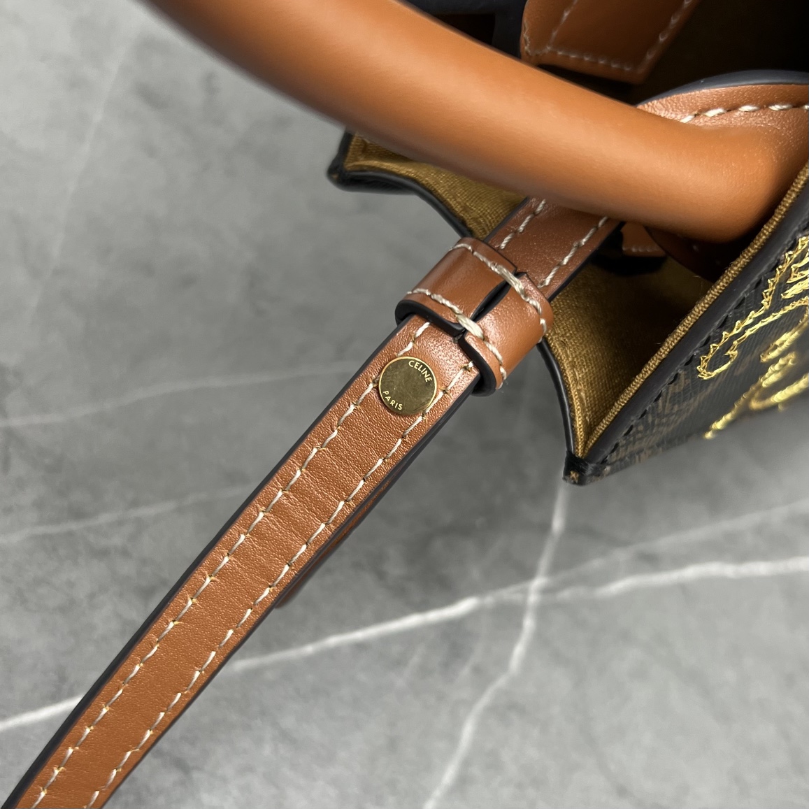 [TOP] CELINE Triomphe Tote Mini 17-20-6