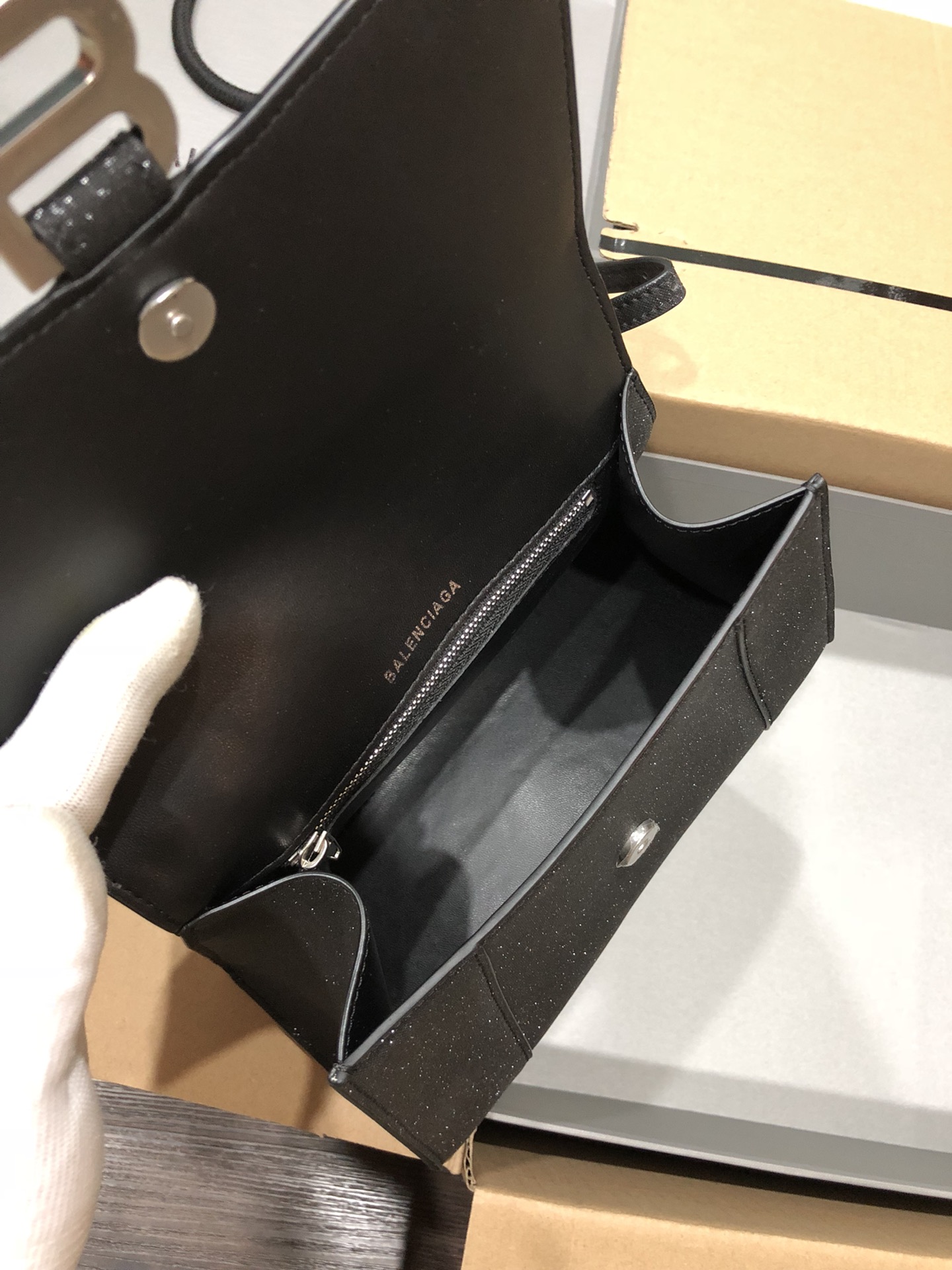 [TOP] BALENCIAGA Starry Sky Hourglass Bag 19/23cm - Black