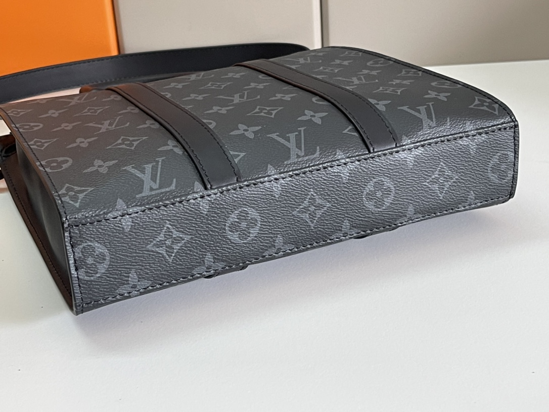 [TOP] Louis Vuitton LV Sac Plat Monogram Eclipse Reverse 26x28.5x6CM-Black