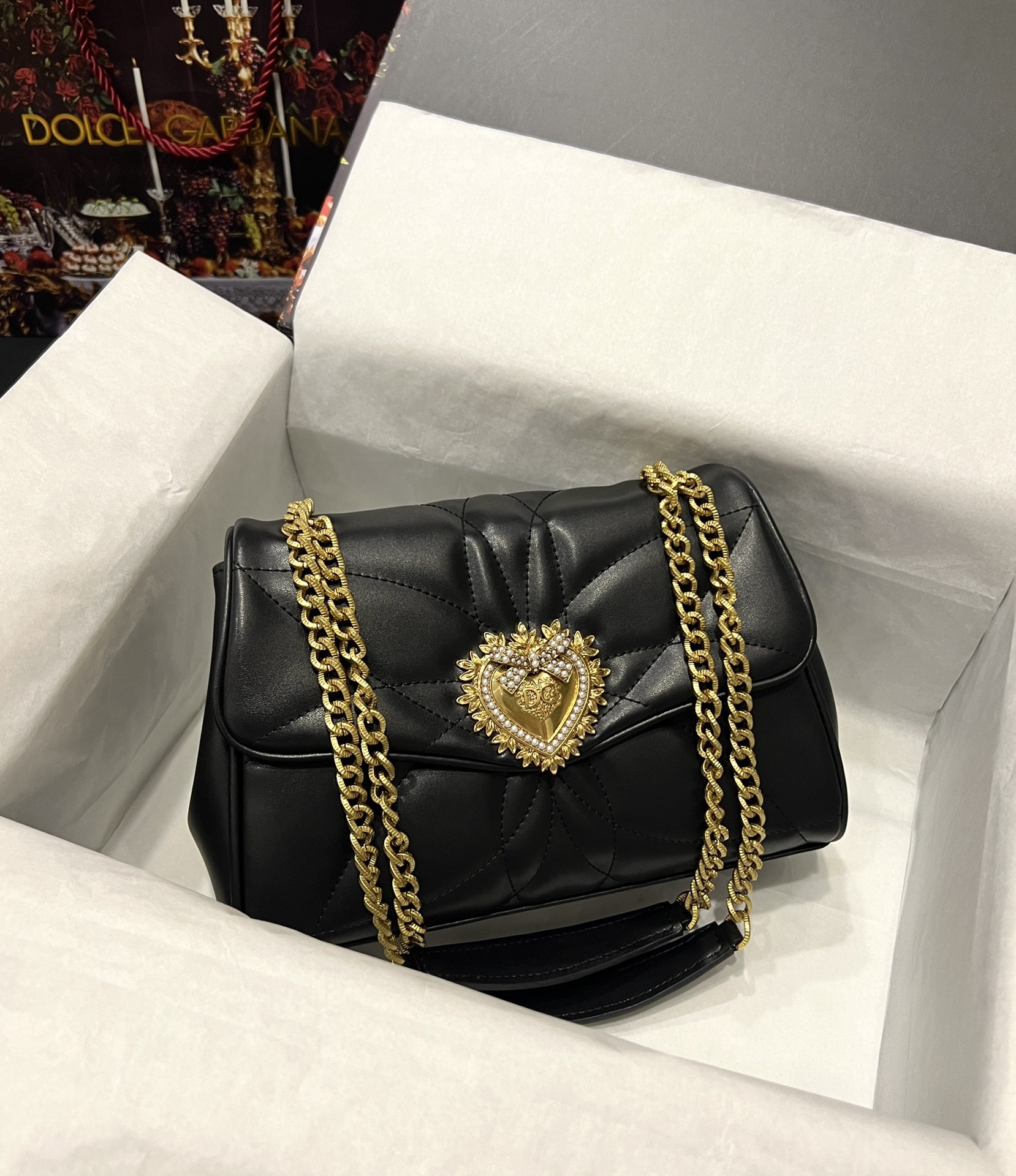 [TOP] Dolce & Gabbana D&G Foiled Calfskin Devotion Soft Bag 26-18-8.5 - 3 Color