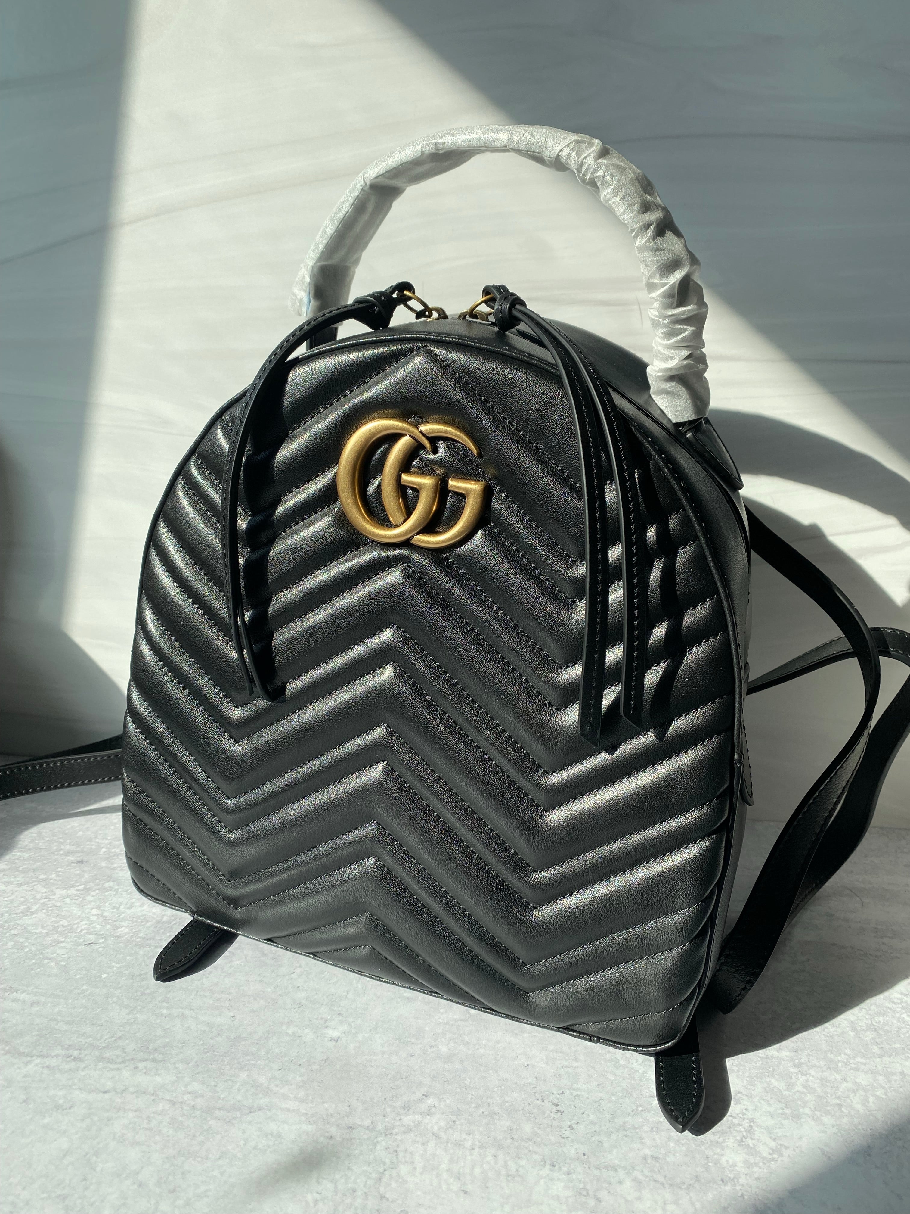 [TOP] GUCCI GG Marmont Backpack Quilted Leather 22.5x26x11cm- Black