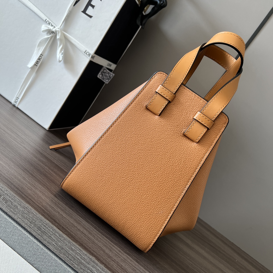 [TOP] LOEWE Calfskin Hammock Bag 20*19*14/29*14*26cm - Brown