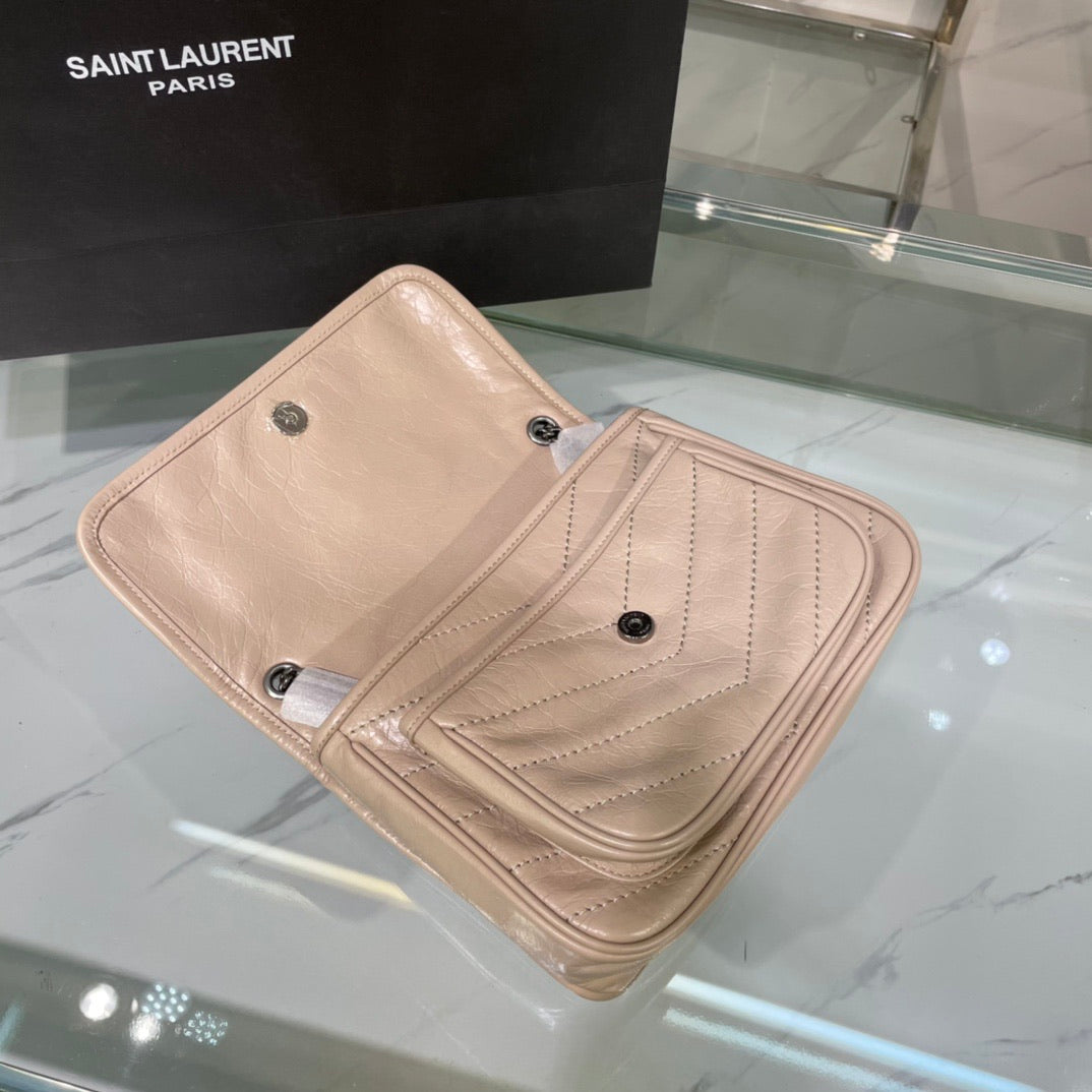 [TOP] Yves Saint Laurent YSL Niki Small Wrinkle Bag - BEIGE