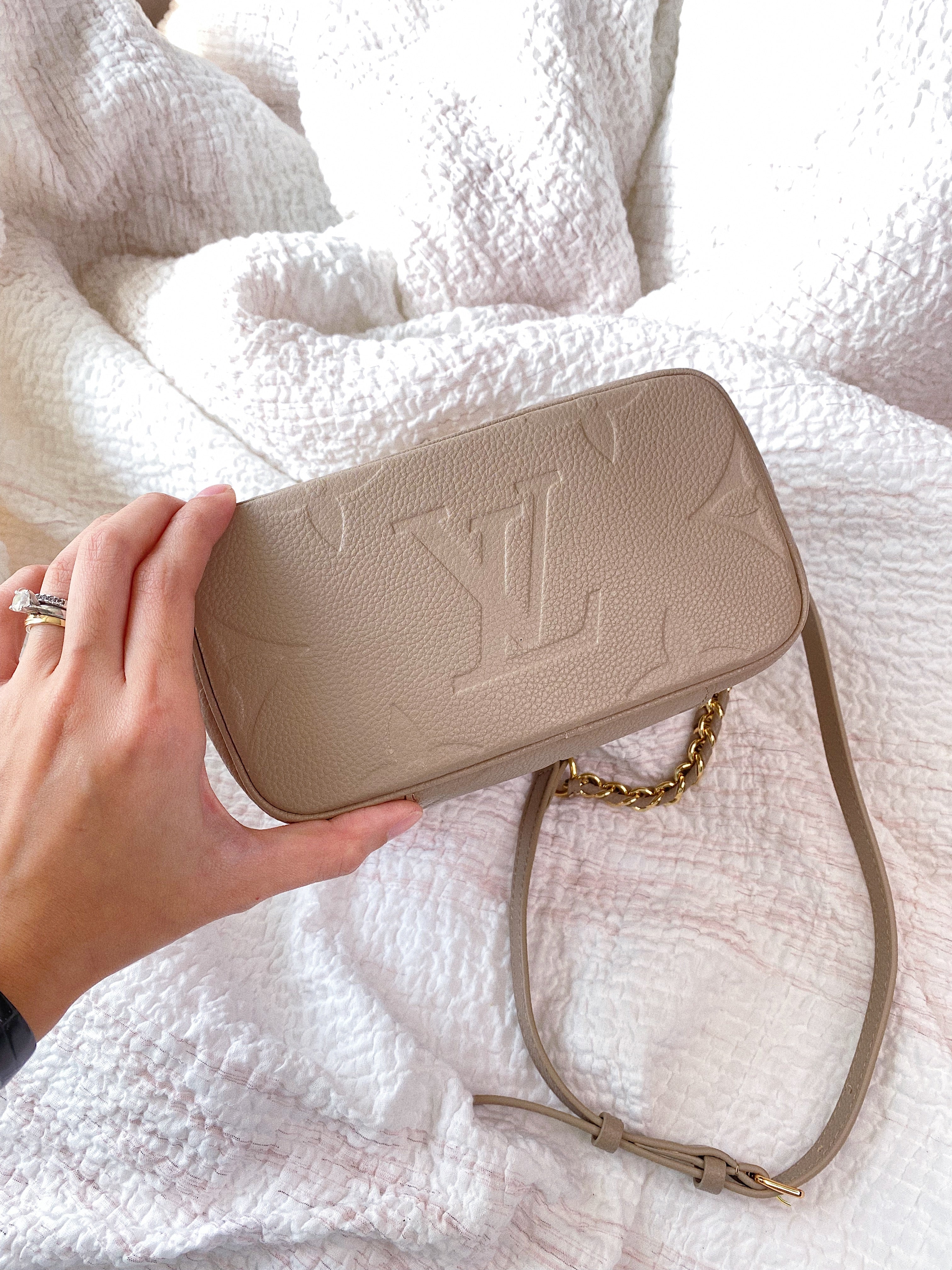 [TOP] Louis Vuitton LV Vanity Pm Bag Giant Monogram 19 x 13 x 11CM- Turtle Dove