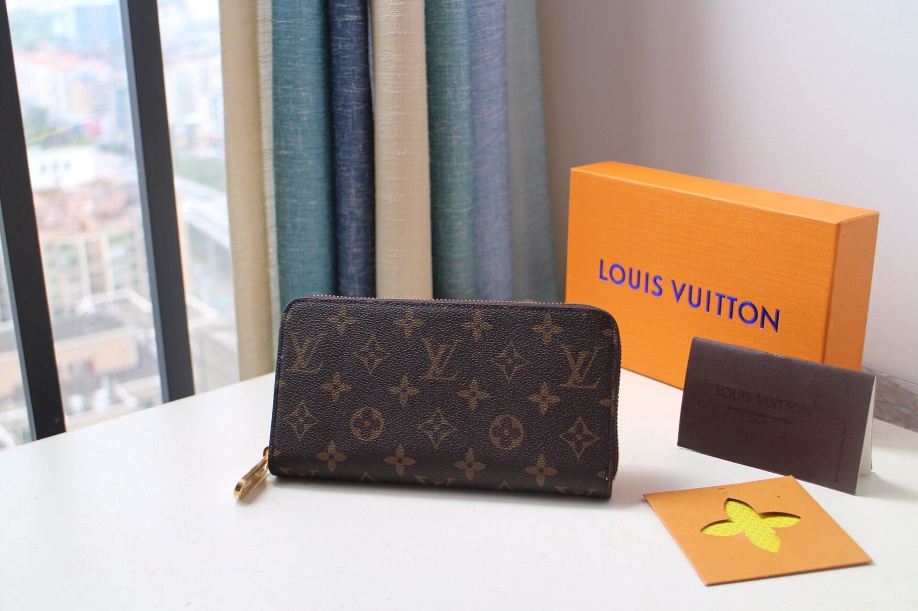 [TOP] Louis Vuitton LV LV Zippy Wallet Monogram - Pink