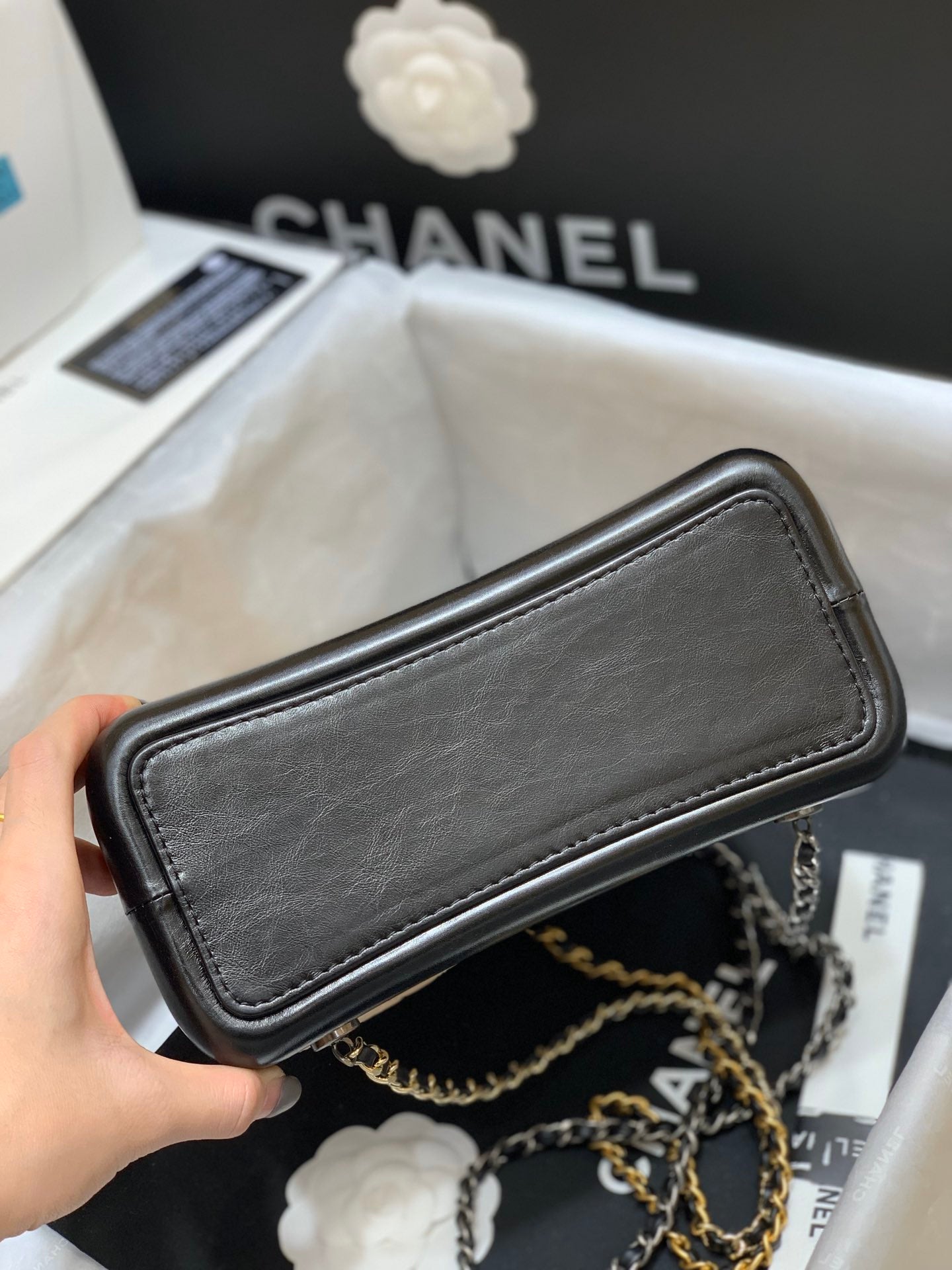 [TOP] CHANEL Gabrielle Backpack Quilted Small 24x23x11.5cm - Beige