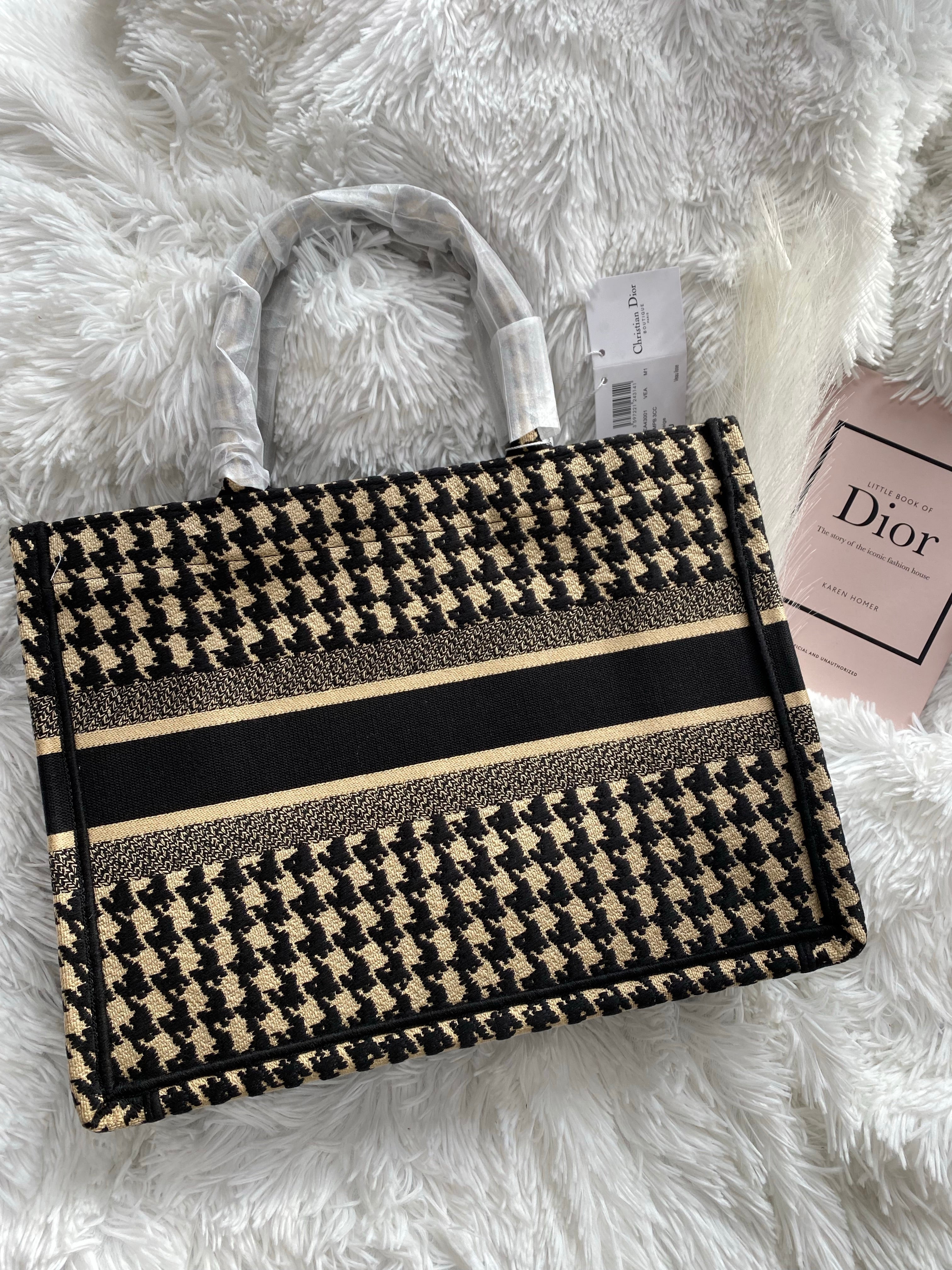 [TOP] Christian Dior Book Tote Bag Small 26.5cm - Black and White