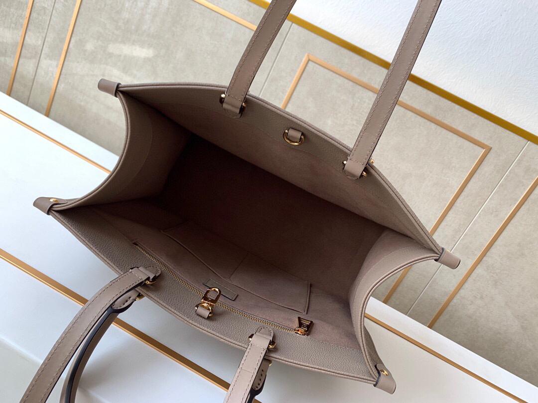 [TOP] Louis Vuitton LV On The Go MM 35x27x14cm- Turtle Dove