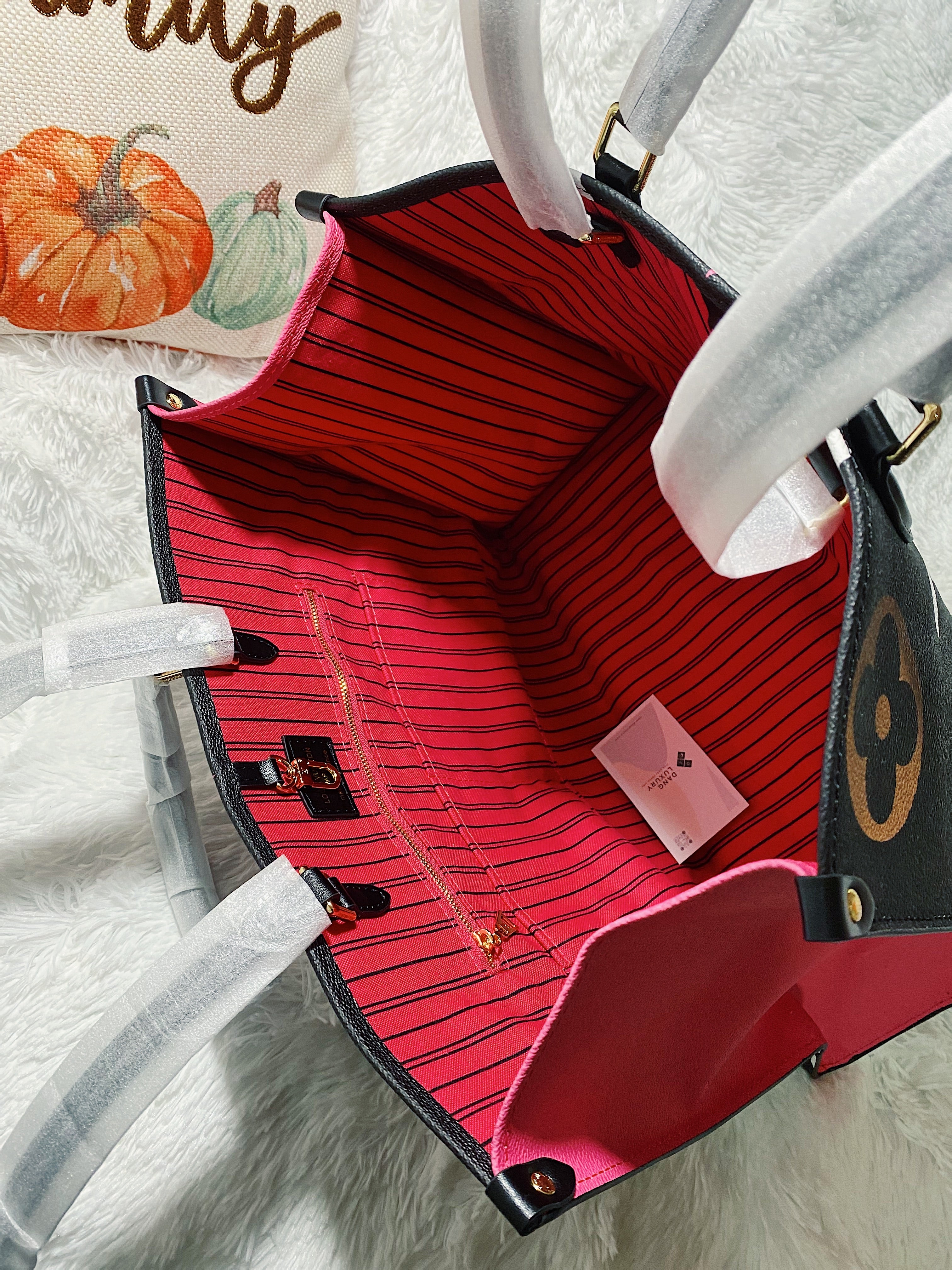 [TOP] Louis Vuitton LV On The Go Giant Monogram 41x34x19cm- PINK AND BLACK