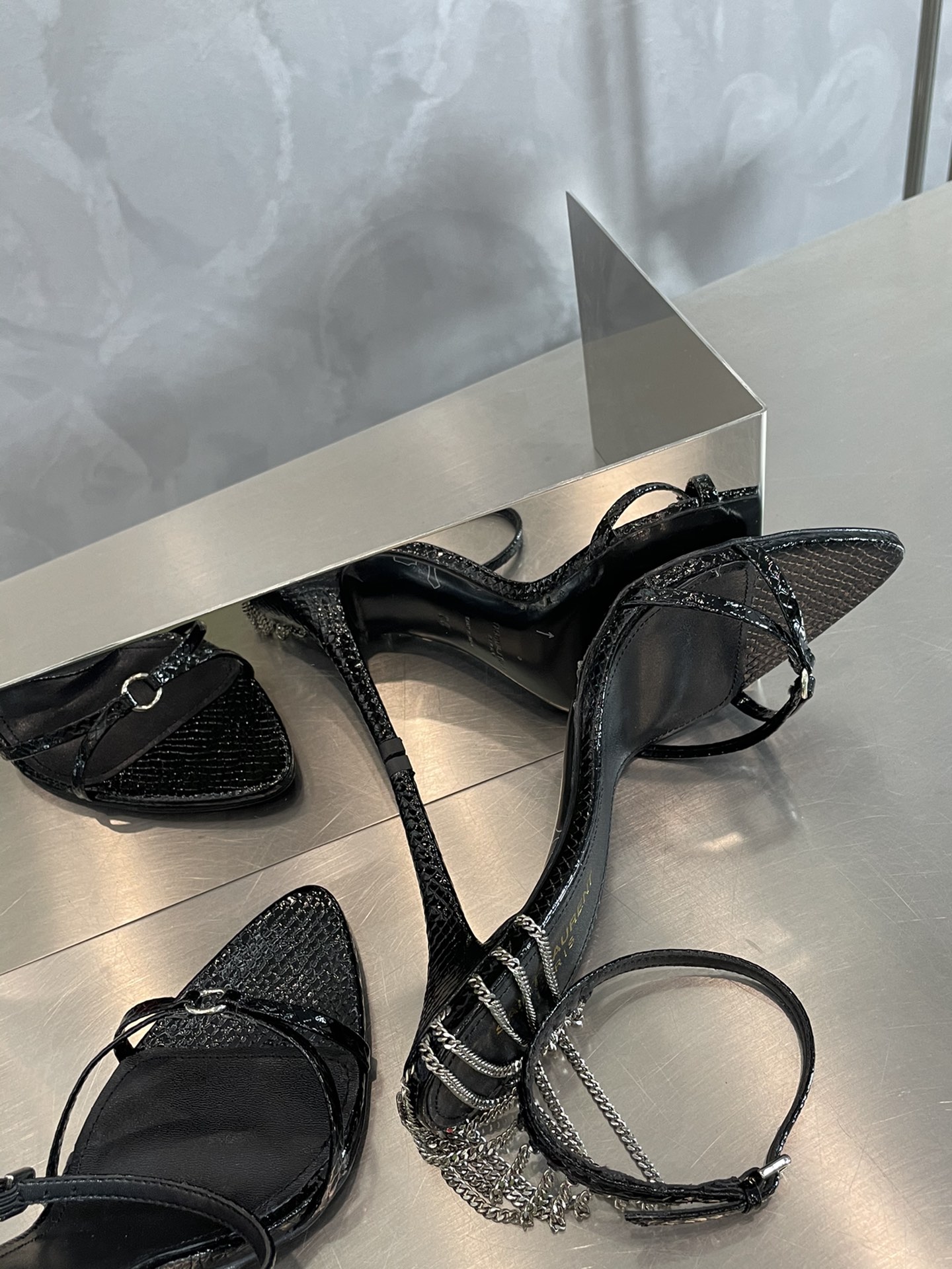 [TOP] Yves Saint Laurent YSL Chain High Heels - GHW & SHW - Black