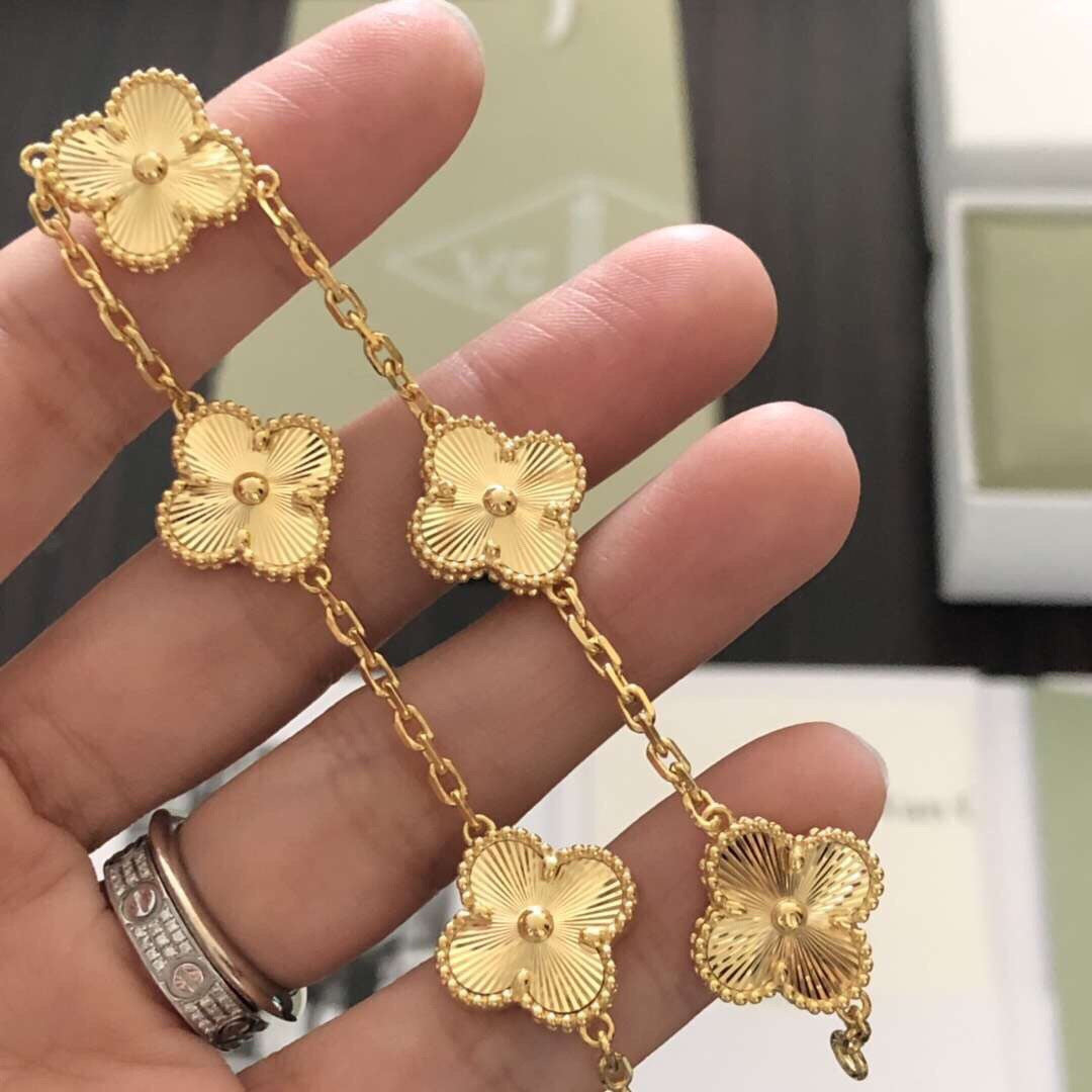 [TOP] Van Cleef & Arpels VCA 5 Motifs Alhambra Bracelet - Gold