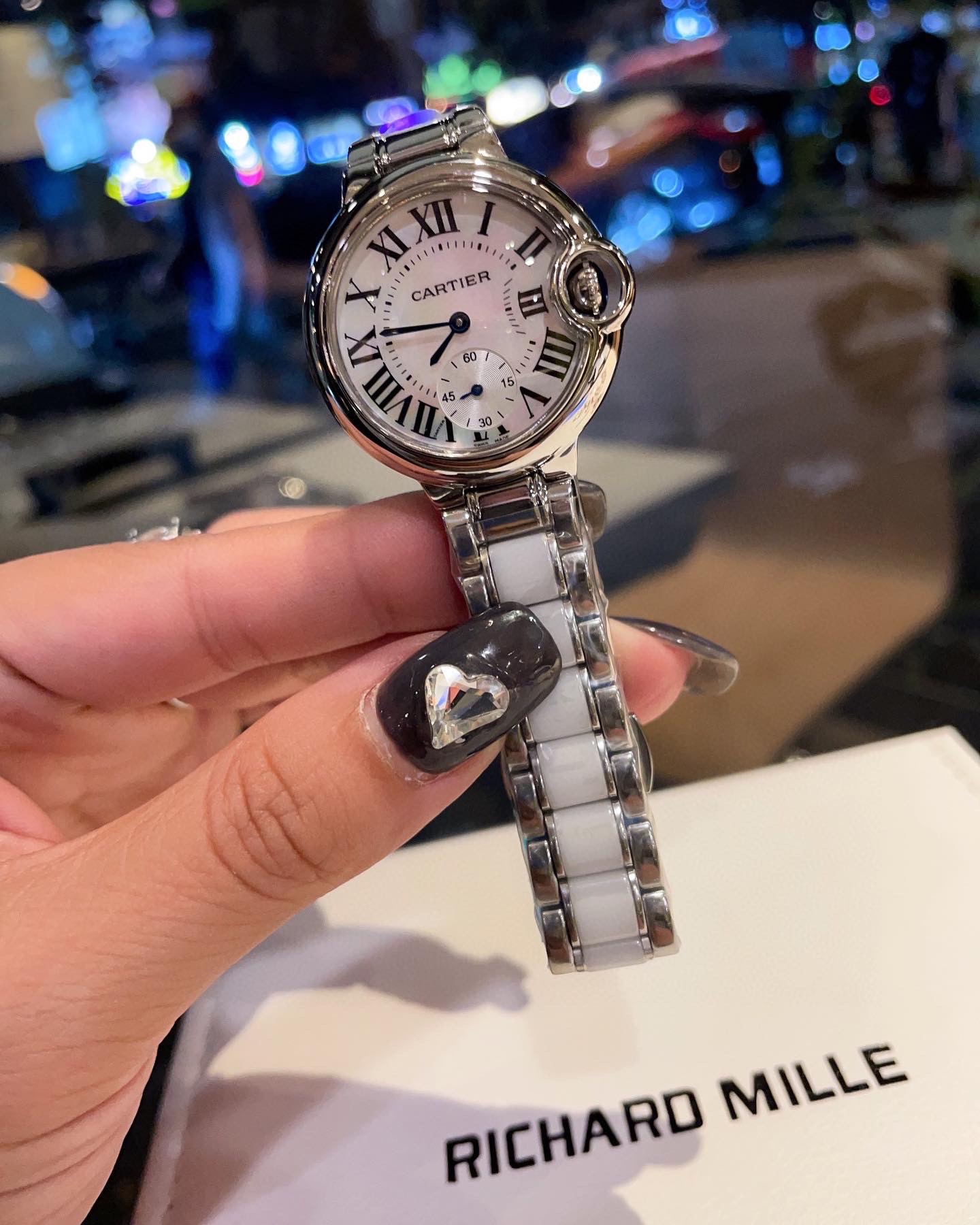 [TOP] Cartier BALLON BLEU DE CARTIER WATCH ceramic 33 mm - Diamonds/Gold