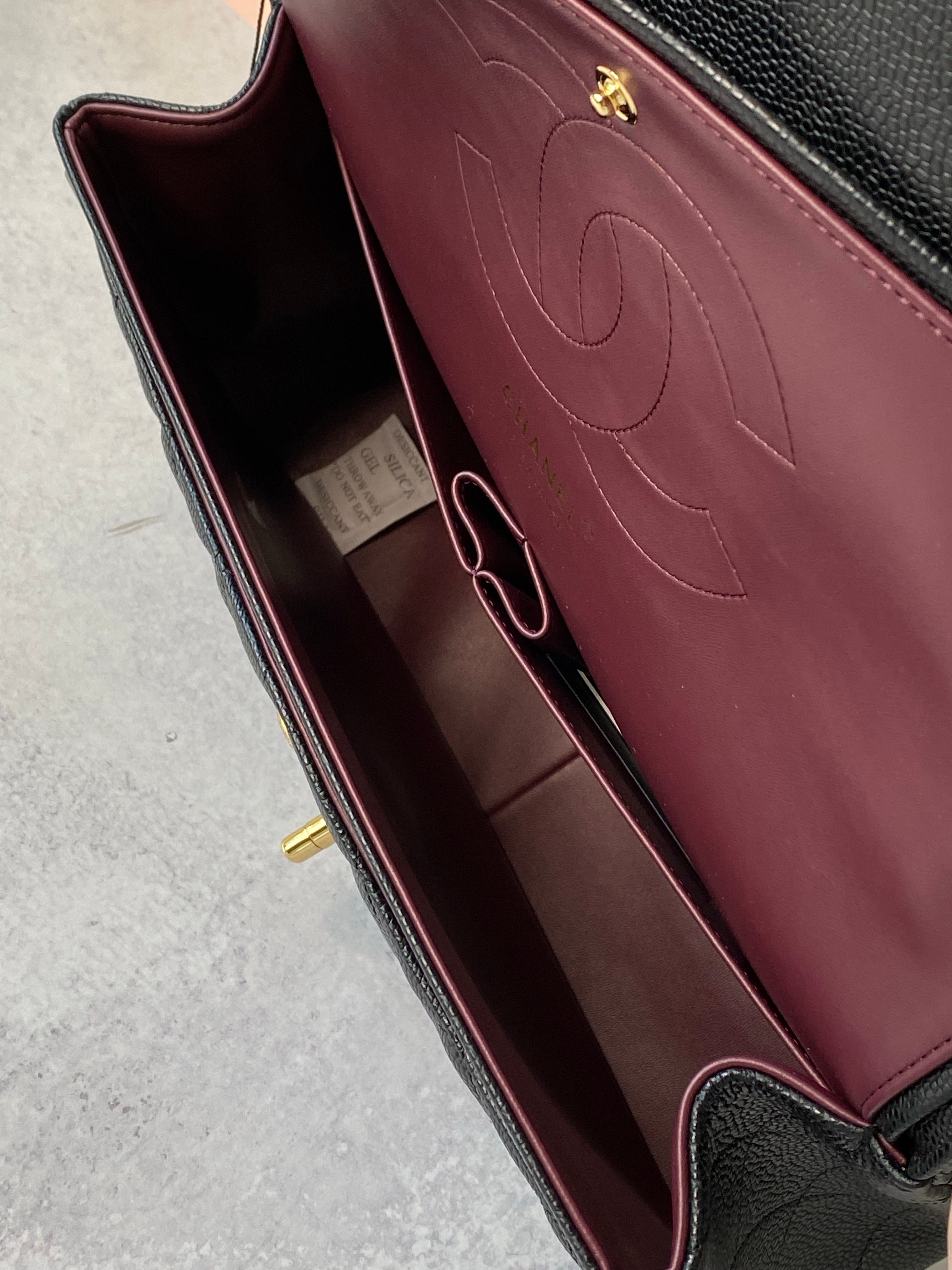 [TOP] CHANEL Classic Flap Bag Caviar Jumbo 30cm - Black & GHW