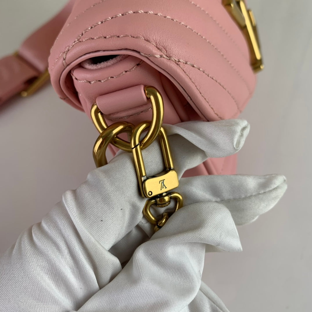 [TOP] Louis Vuitton LV L*V New Wave Multi Pochette 21X12X3cm - Pink