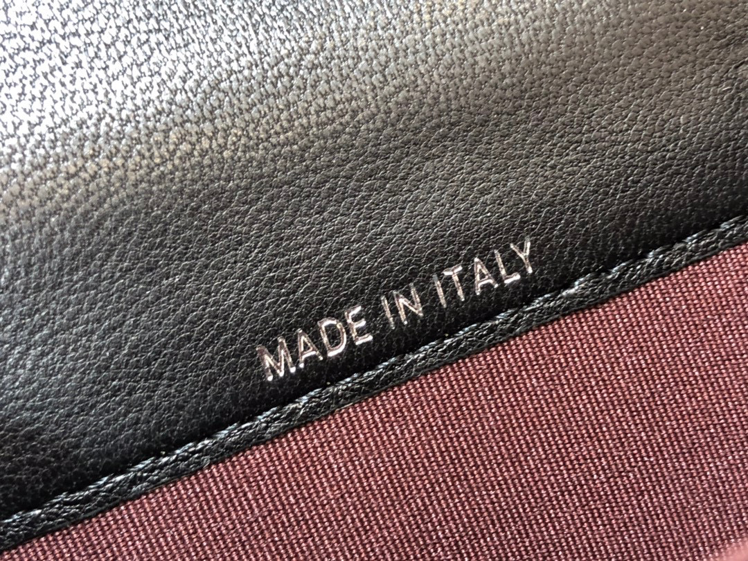 [TOP]CHANEL Classic Flap Cardholder Black 11x7cm - 4 Types