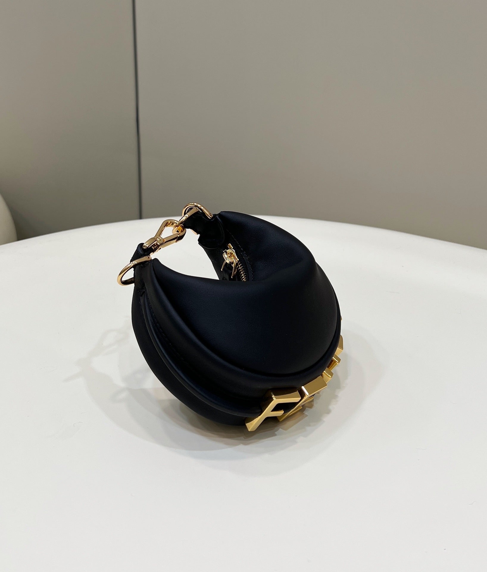 [TOP] FENDI FENDIgraphy Mini Bag - Black