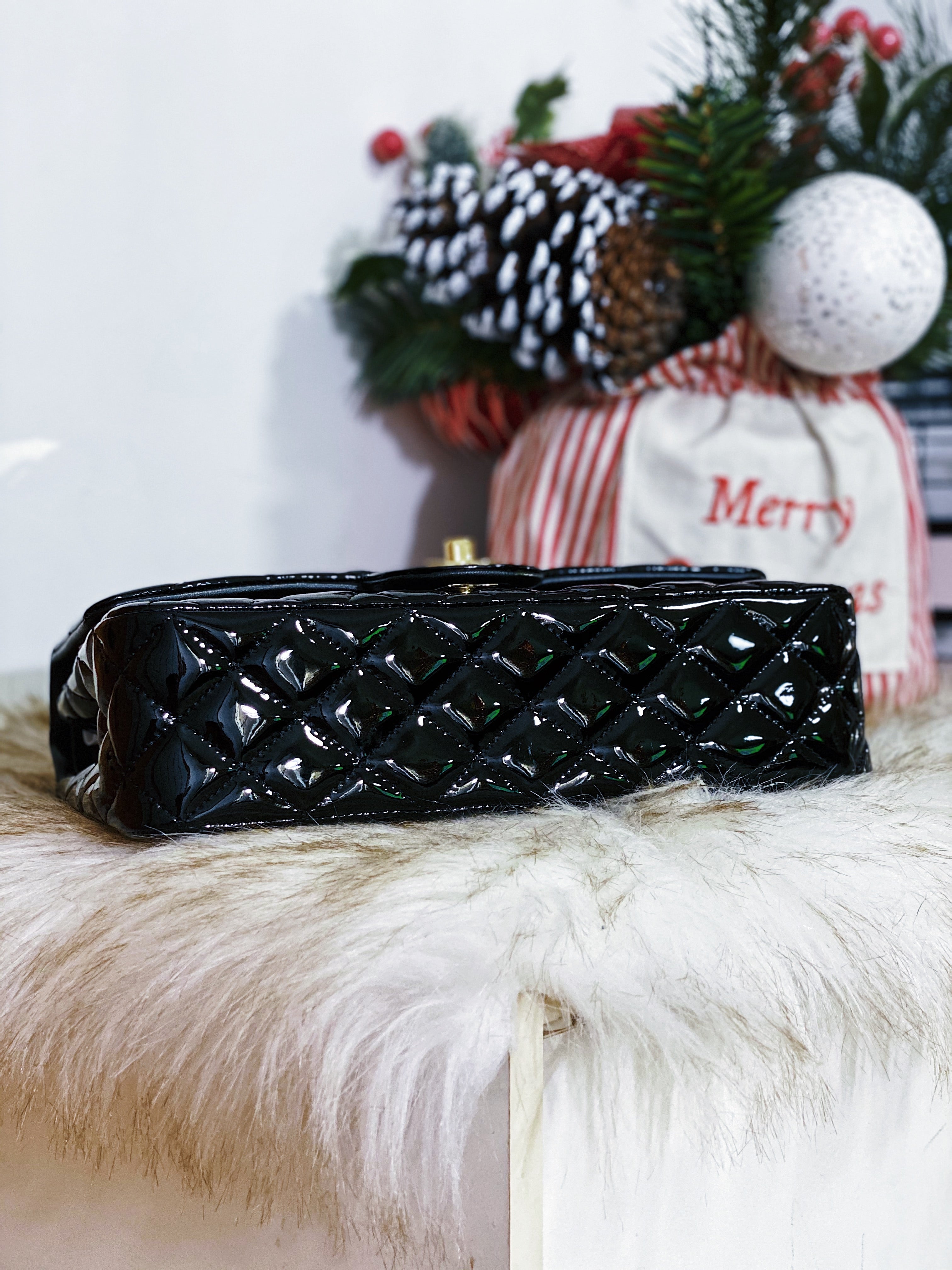 [TOP] CHANEL Classic Flap Bag Patent Medium 25.5cm – Black & GHW