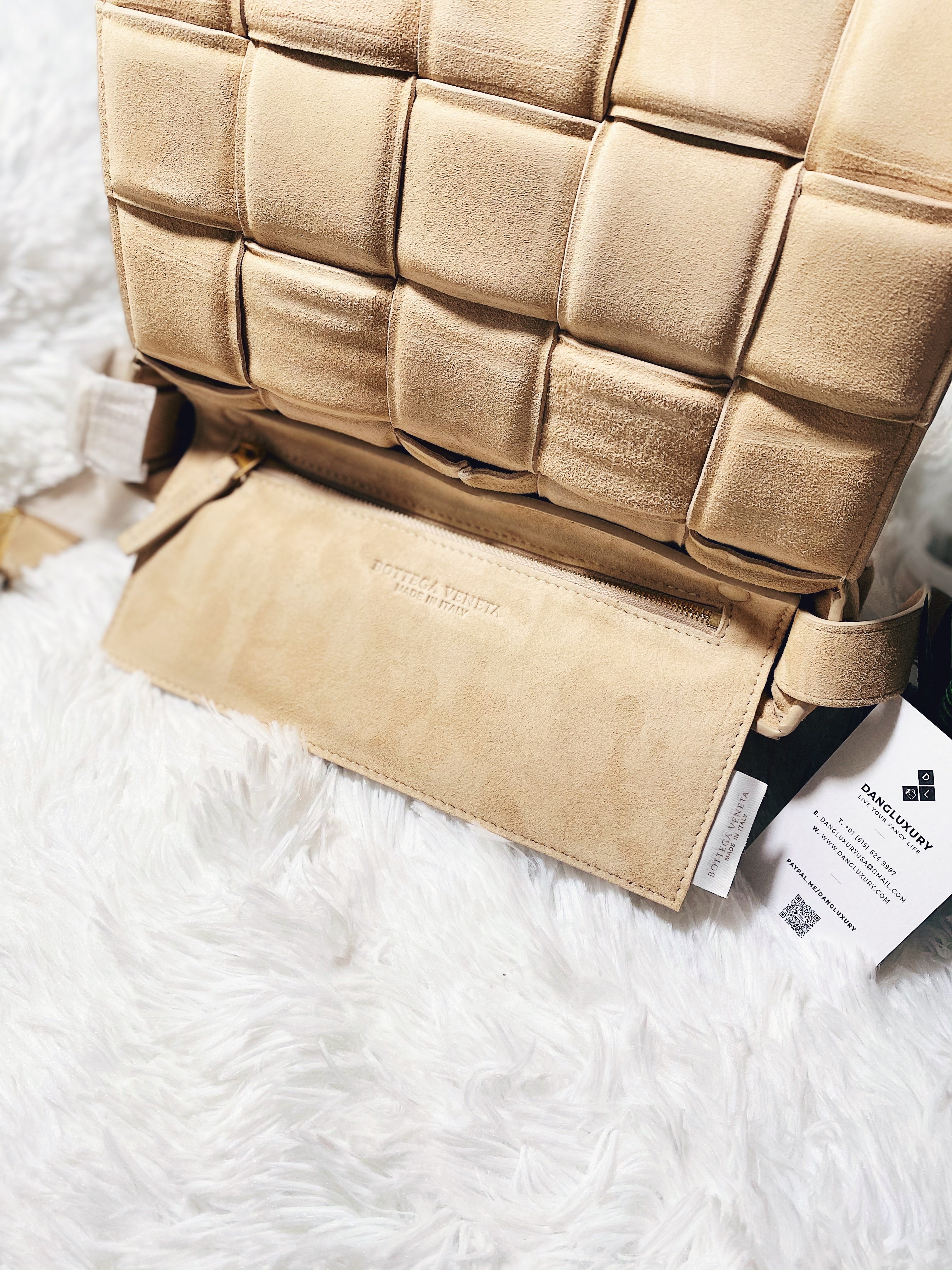 [TOP] Bottega Veneta BV  Padded Suede Bag - Cream