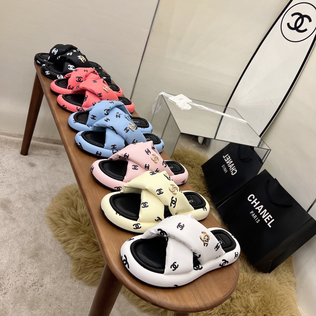[TOP] CHANEL Bread Slippers - 6 Color