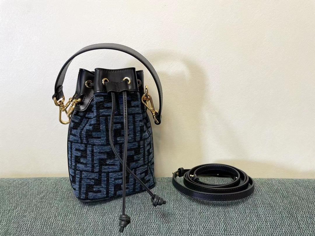 [TOP] FENDI Mon Tresor FF Bucket Bags - 2 Color