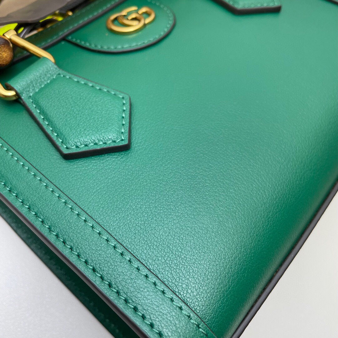 [TOP] GUCCI Diana Small Bag - Green
