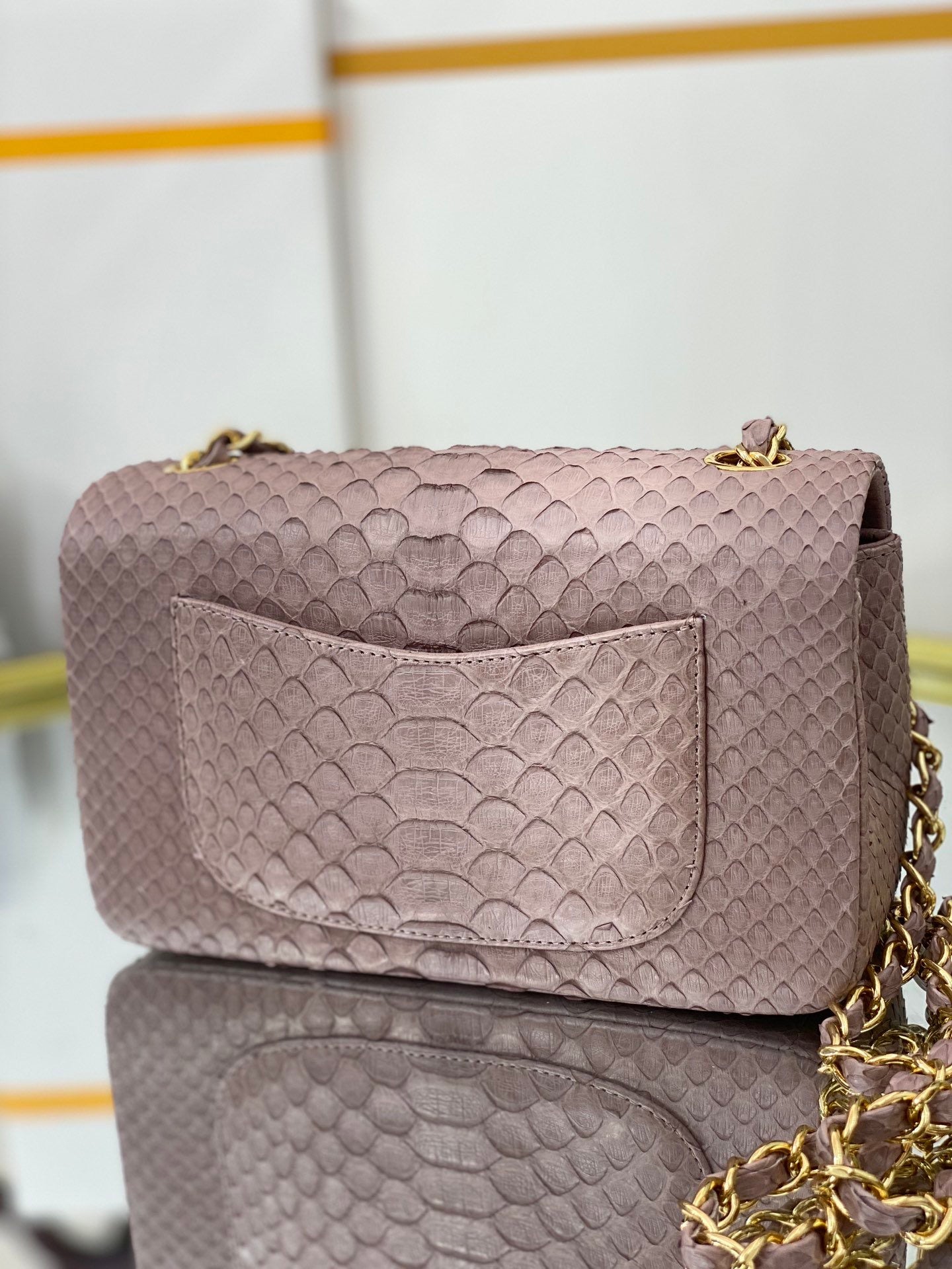 [TOP] CHANEL Classic Flap Bag Python Mini 20cm  - Dusty Pink