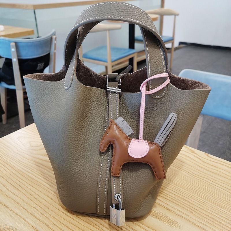 [TOP] HERMES Horse Charm - 18 Colours