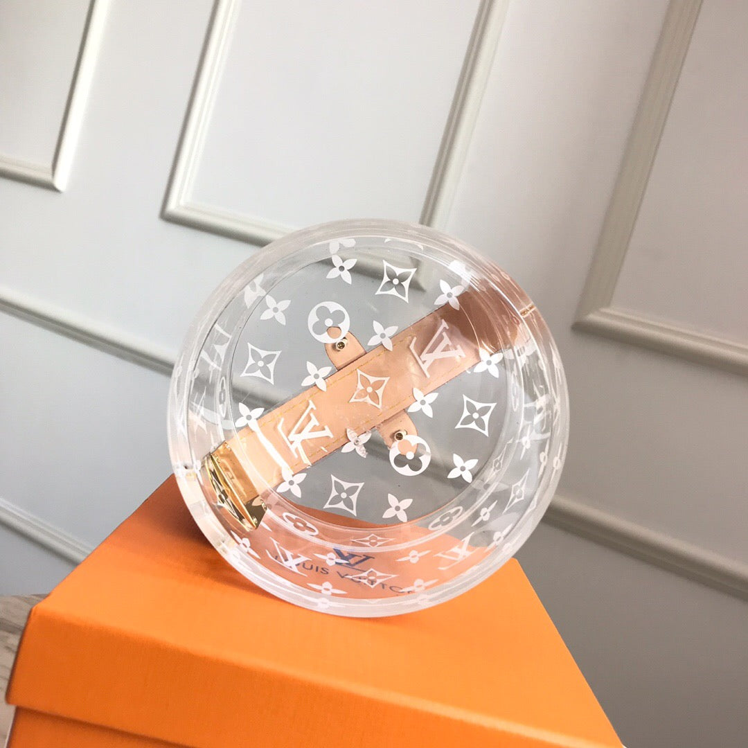 [TOP] Louis Vuitton LV  Box Scott Monogram 12.5  x 12.5  x 8.5 cm - White