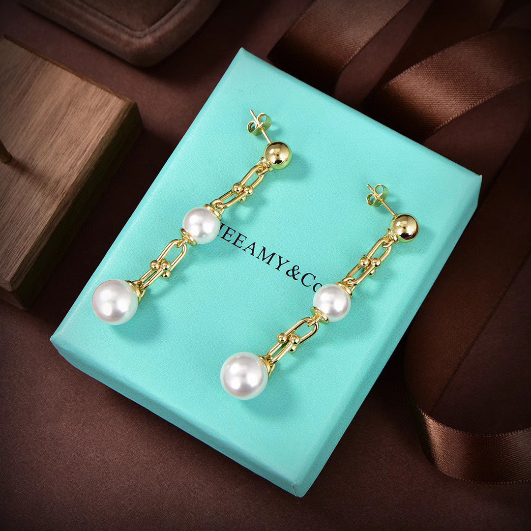 [TOP] Tiffany & Co. Pearls Dangle Earrings