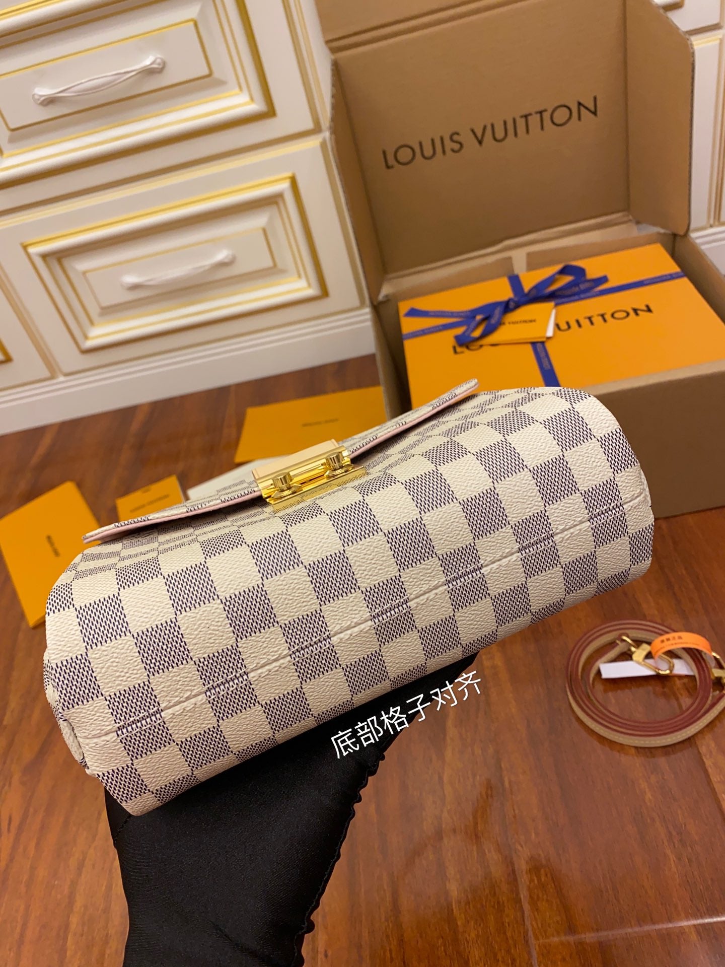 [TOP] Louis Vuitton LV £V Croisette Bag Damier Azur 25x17x9.5CM-Beige