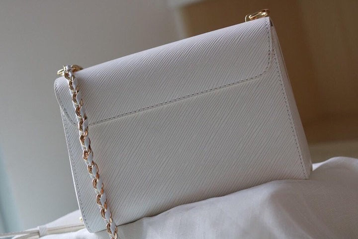 [TOP] Louis Vuitton LV  Twist Bag 23X17X9.5CM - White